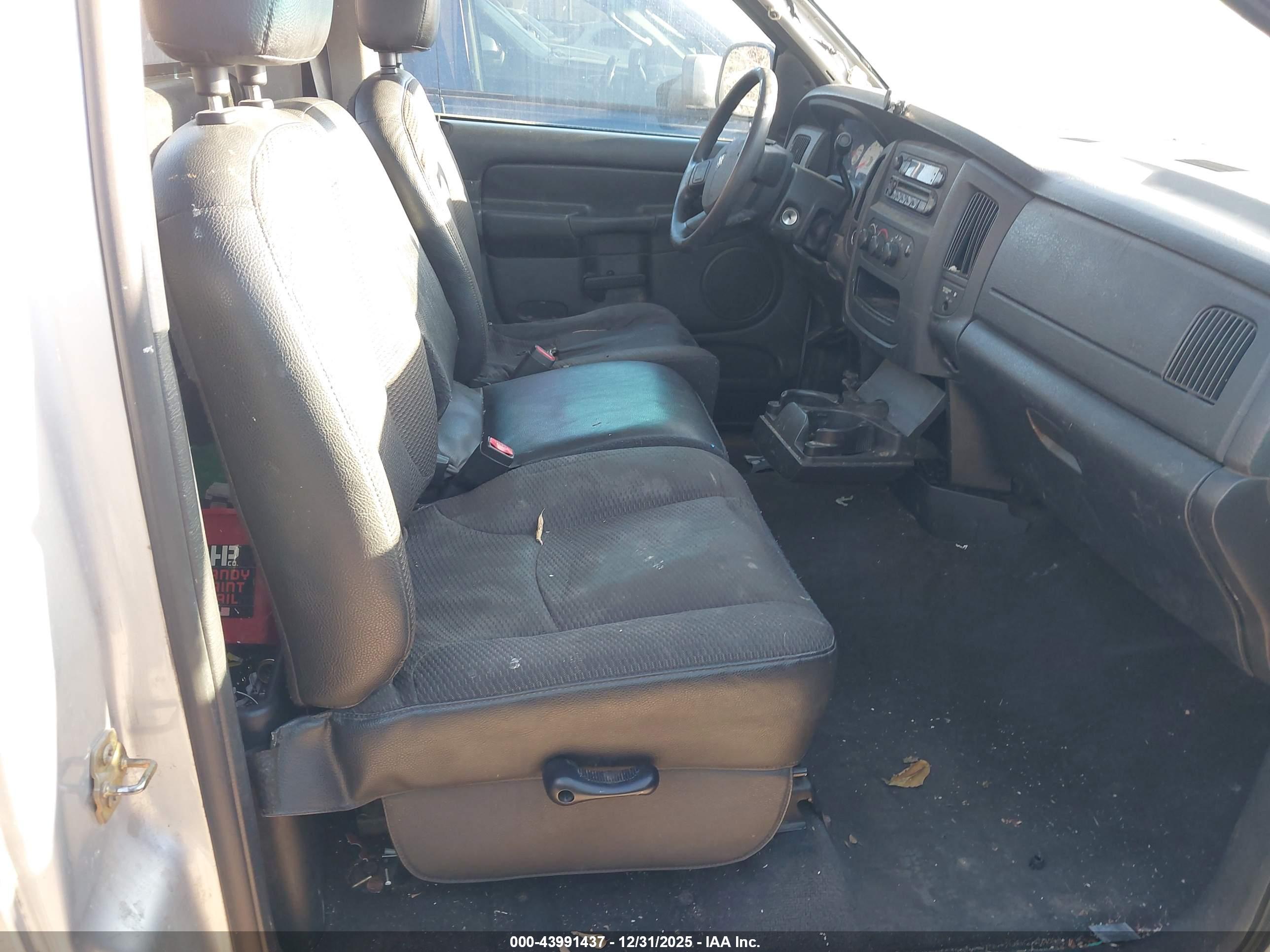 DODGE RAM image 5