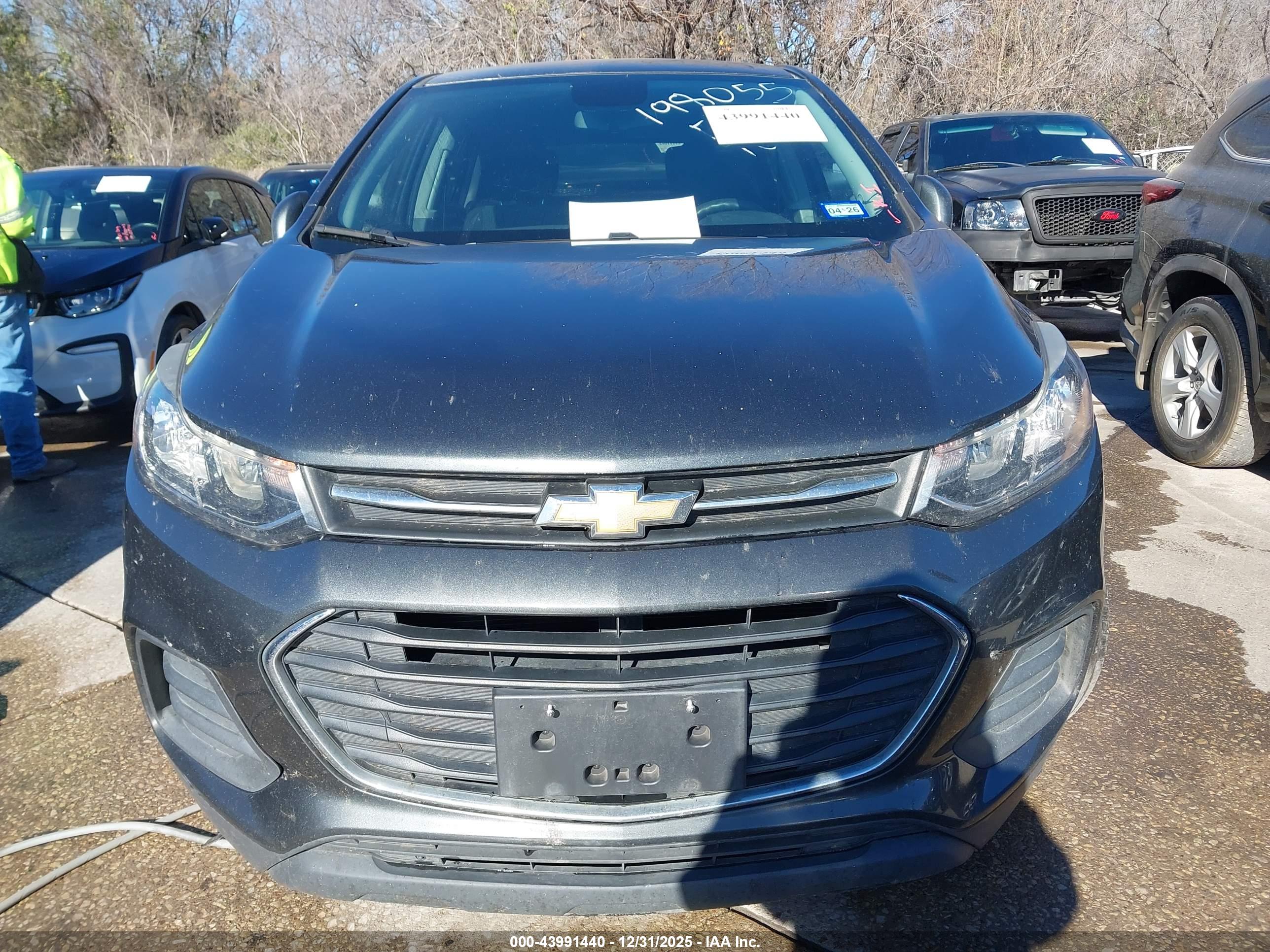 CHEVROLET TRAX image 6