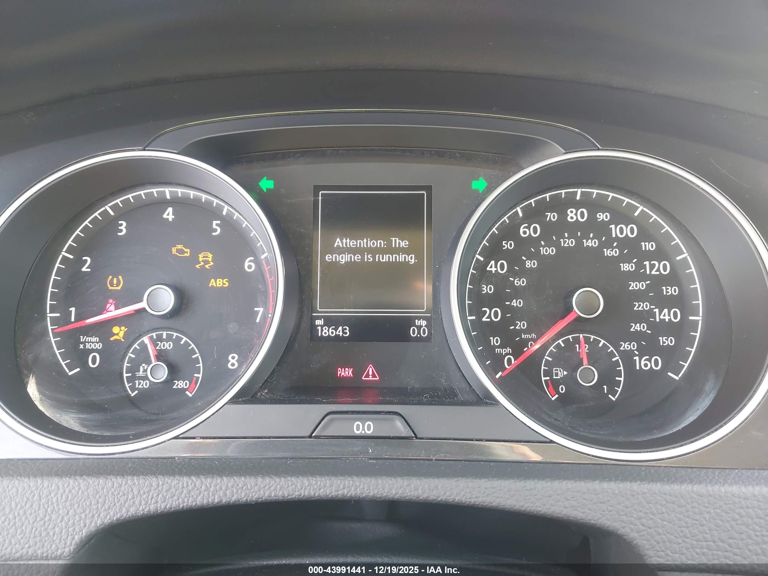 VOLKSWAGEN GOLF image 7