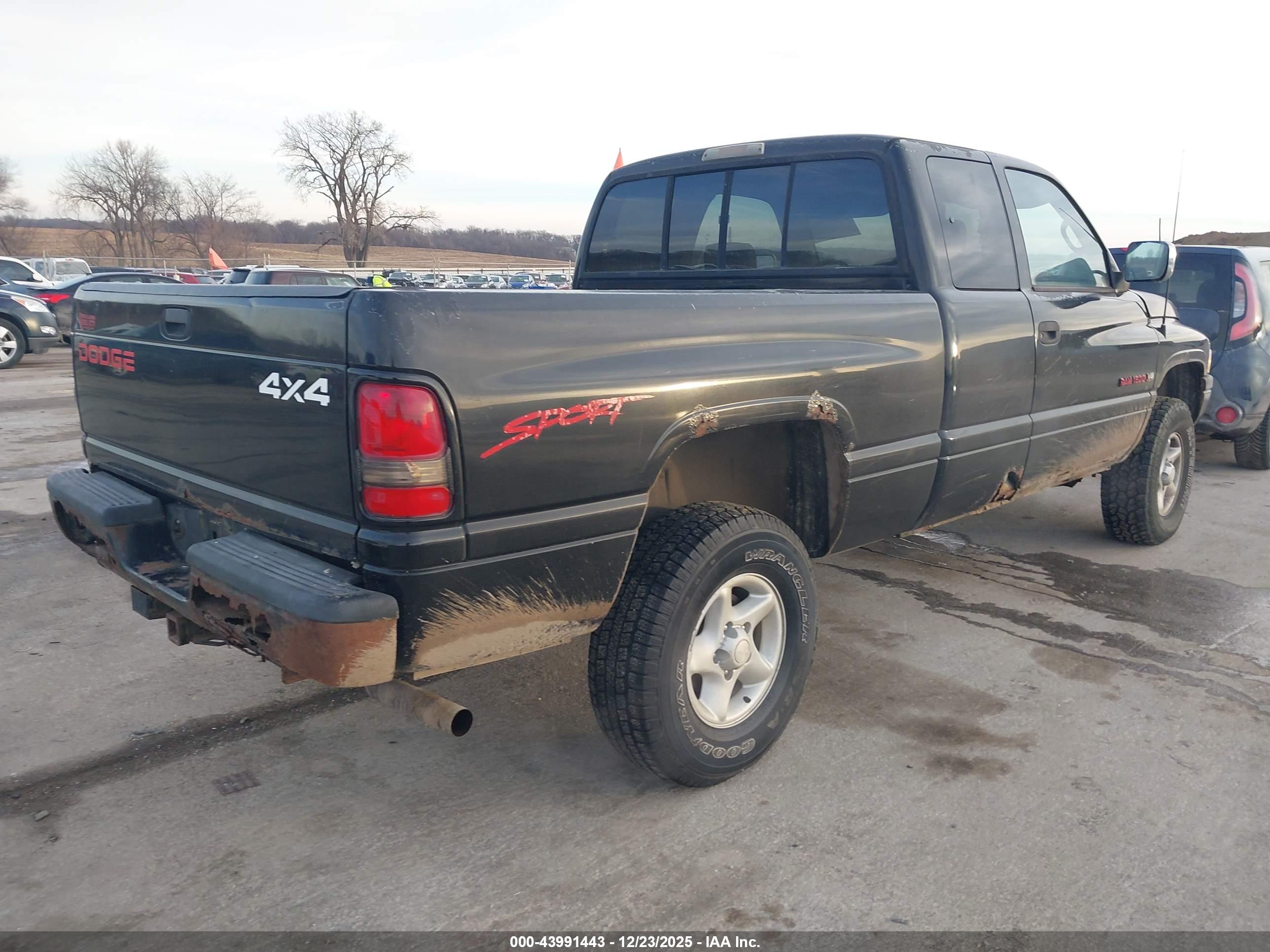 DODGE RAM image 4