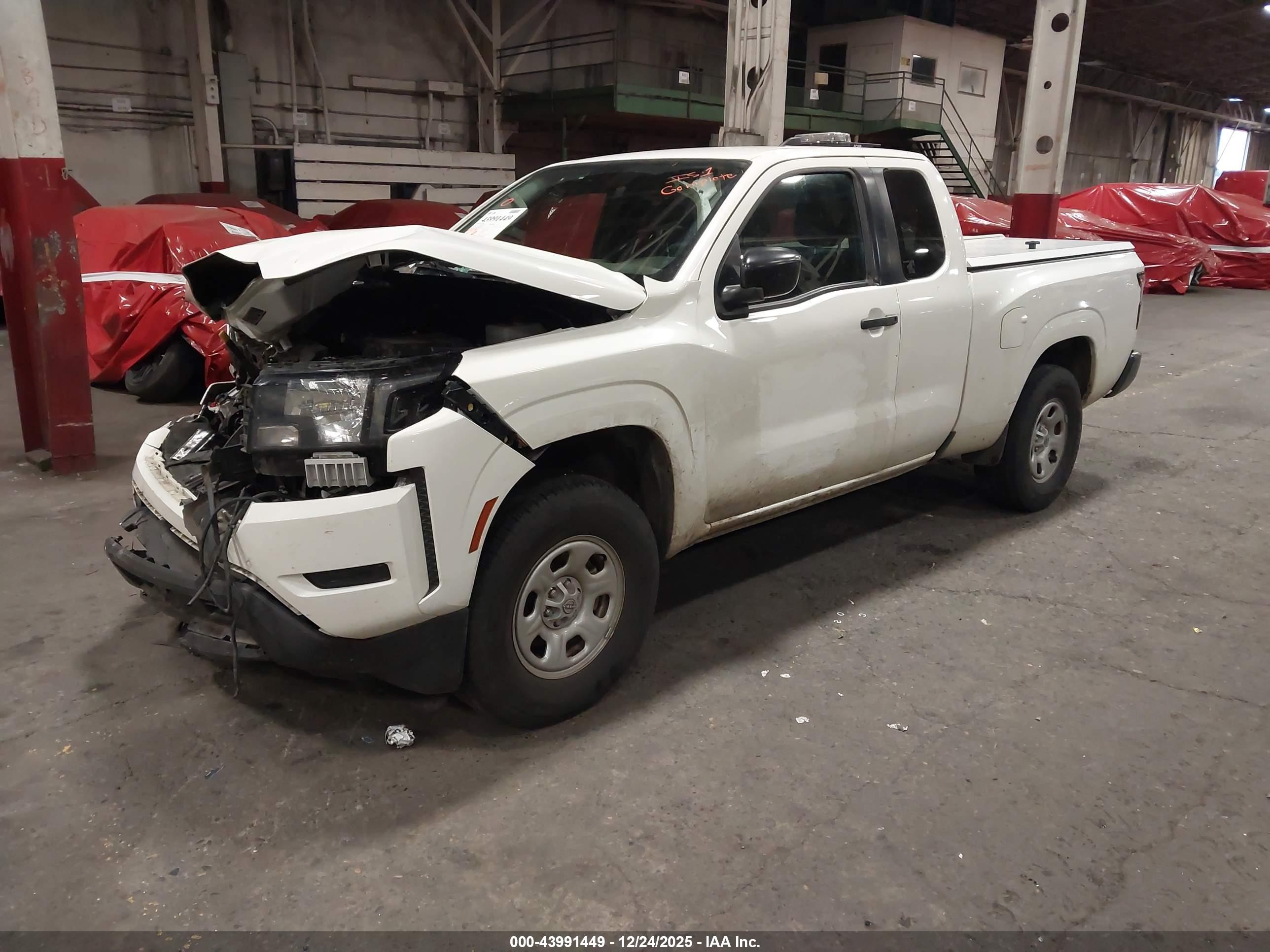NISSAN FRONTIER image 2