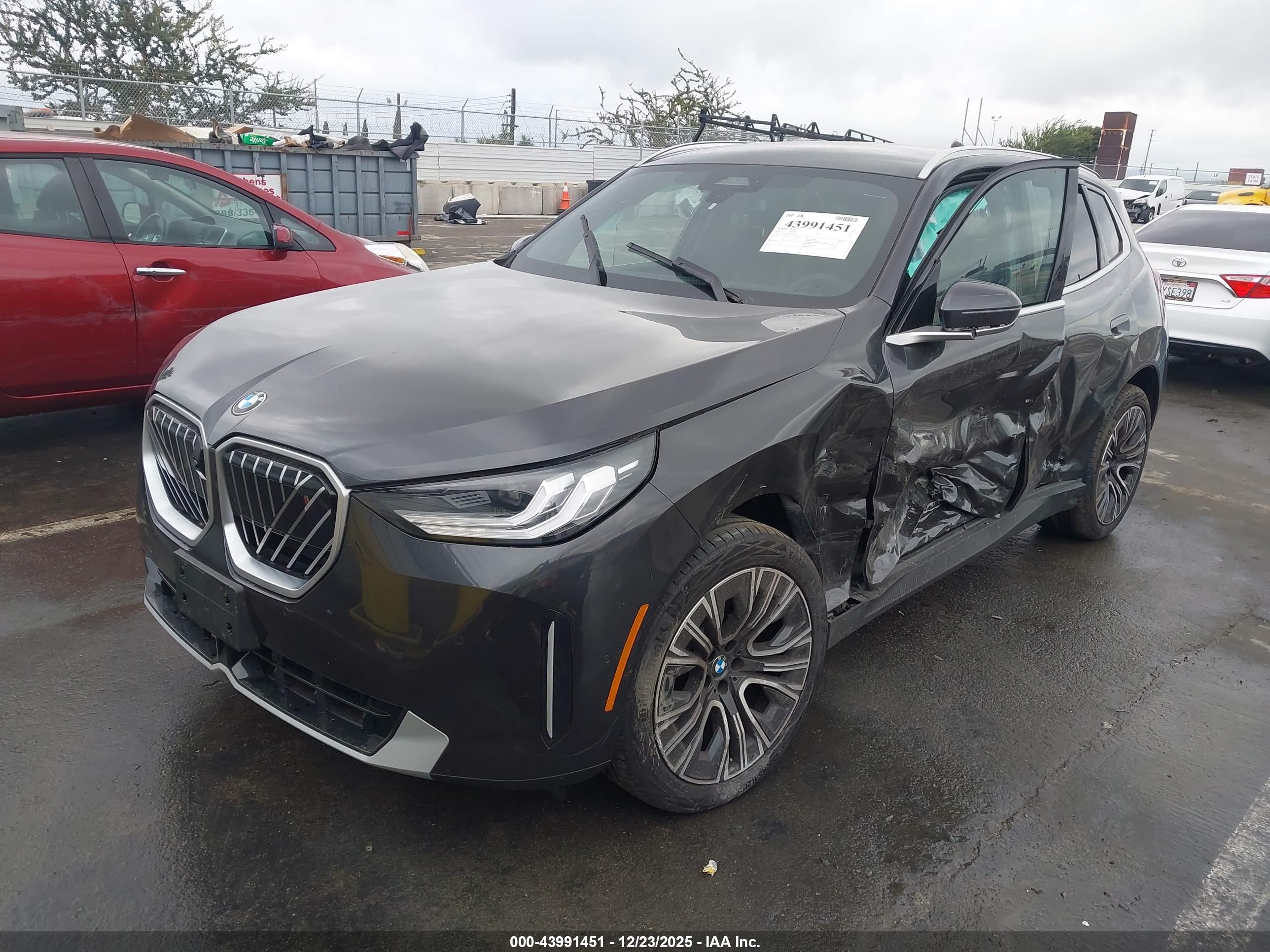 BMW X3 image 2