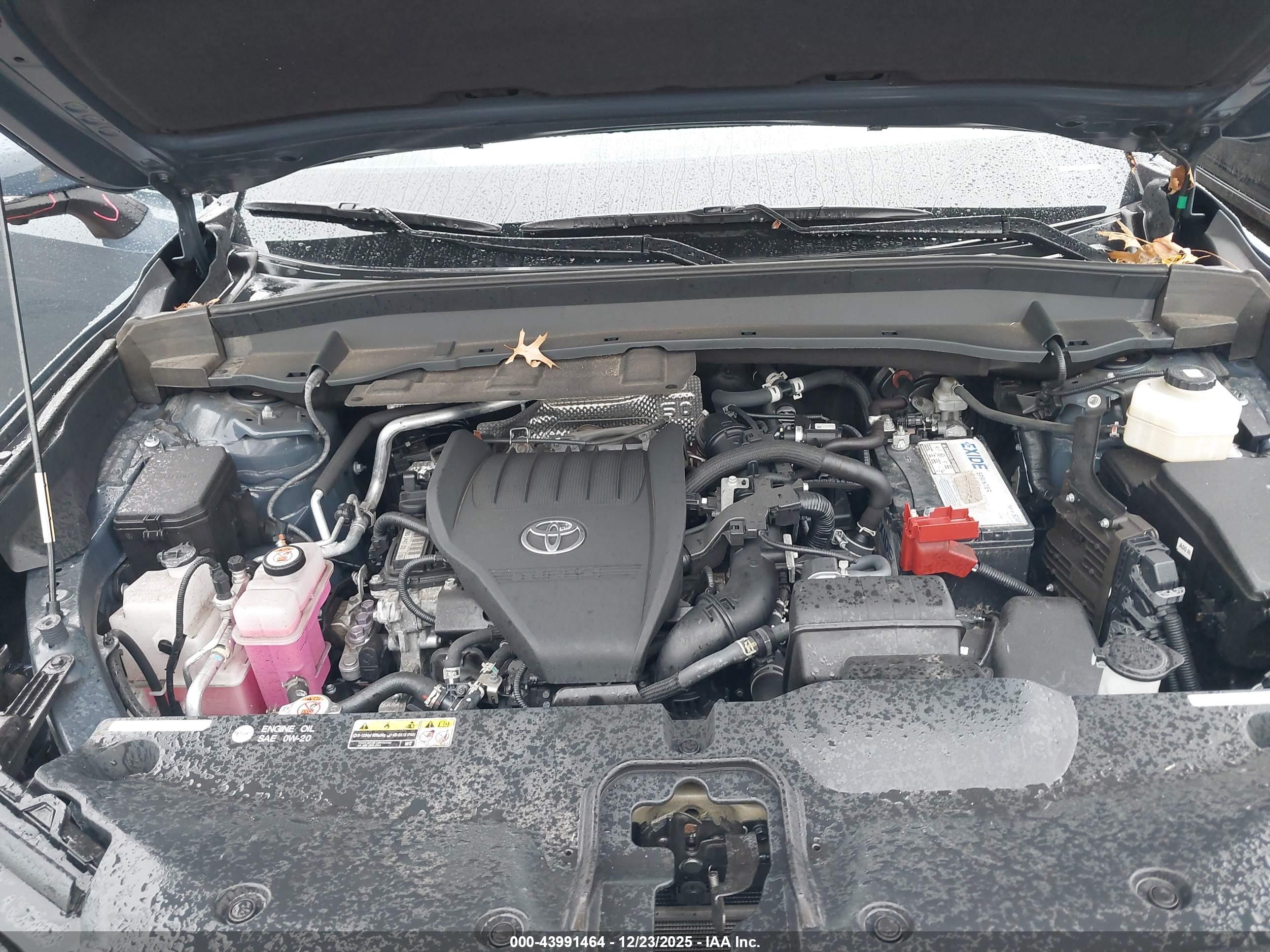 TOYOTA GRAND image 10