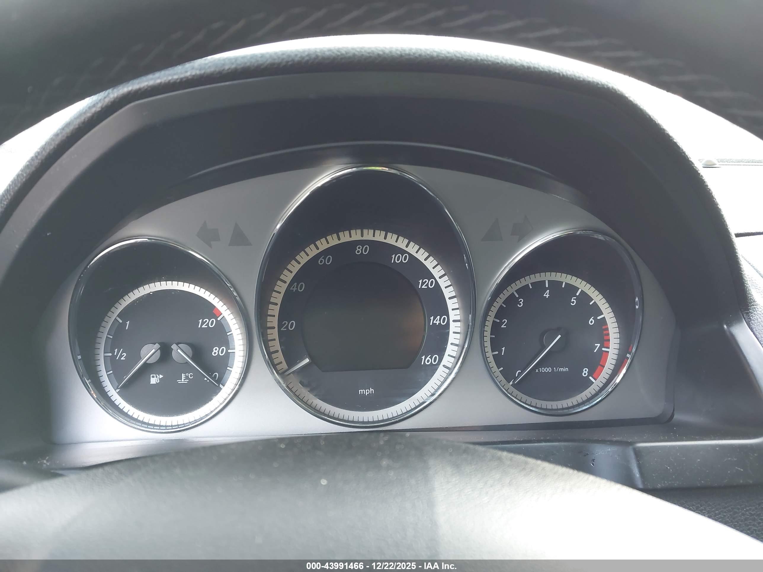MERCEDES-BENZ C image 7