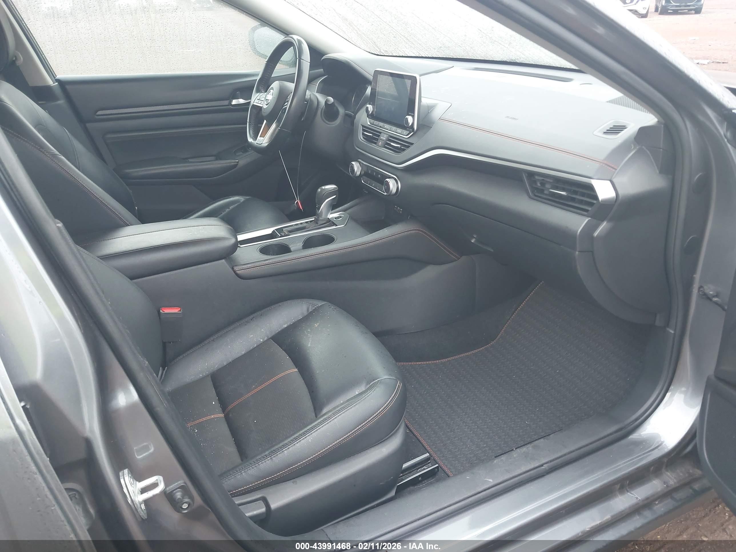NISSAN ALTIMA image 5