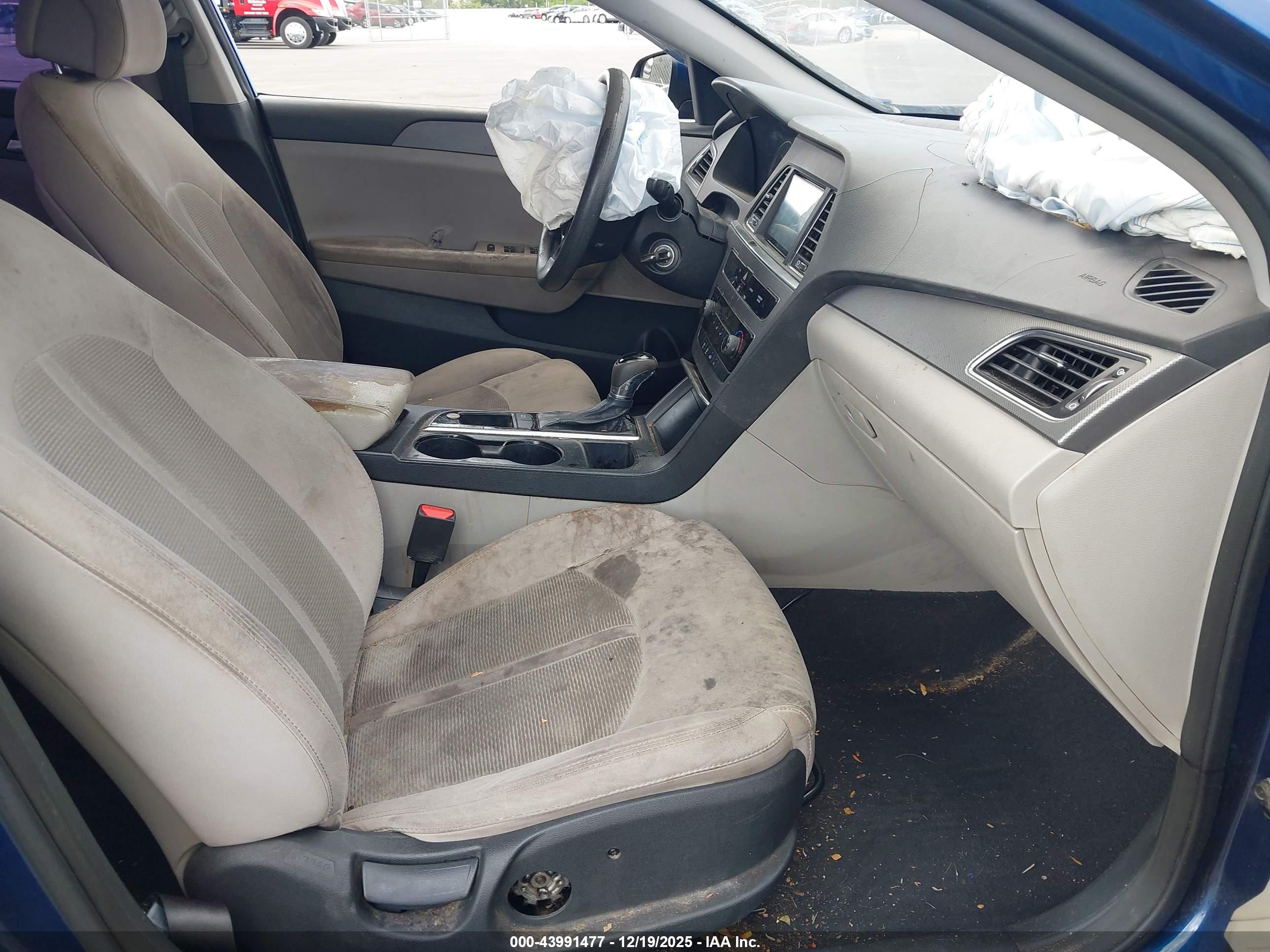 HYUNDAI SONATA image 5