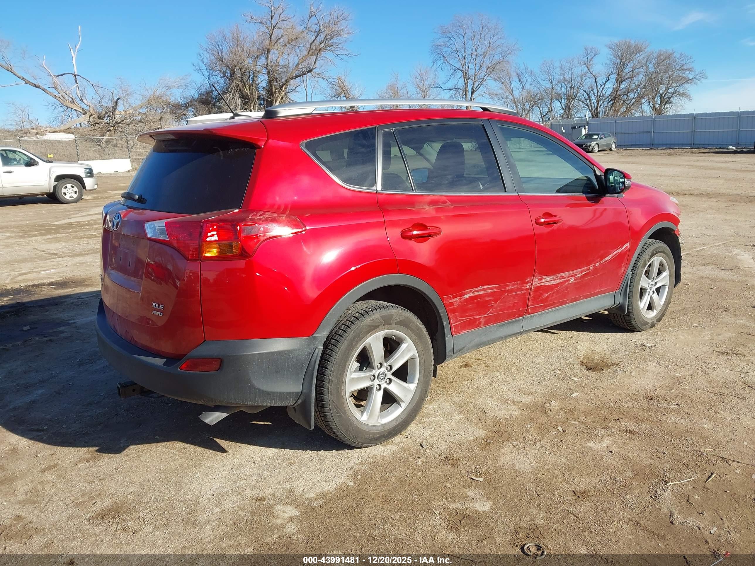 TOYOTA RAV4 image 4