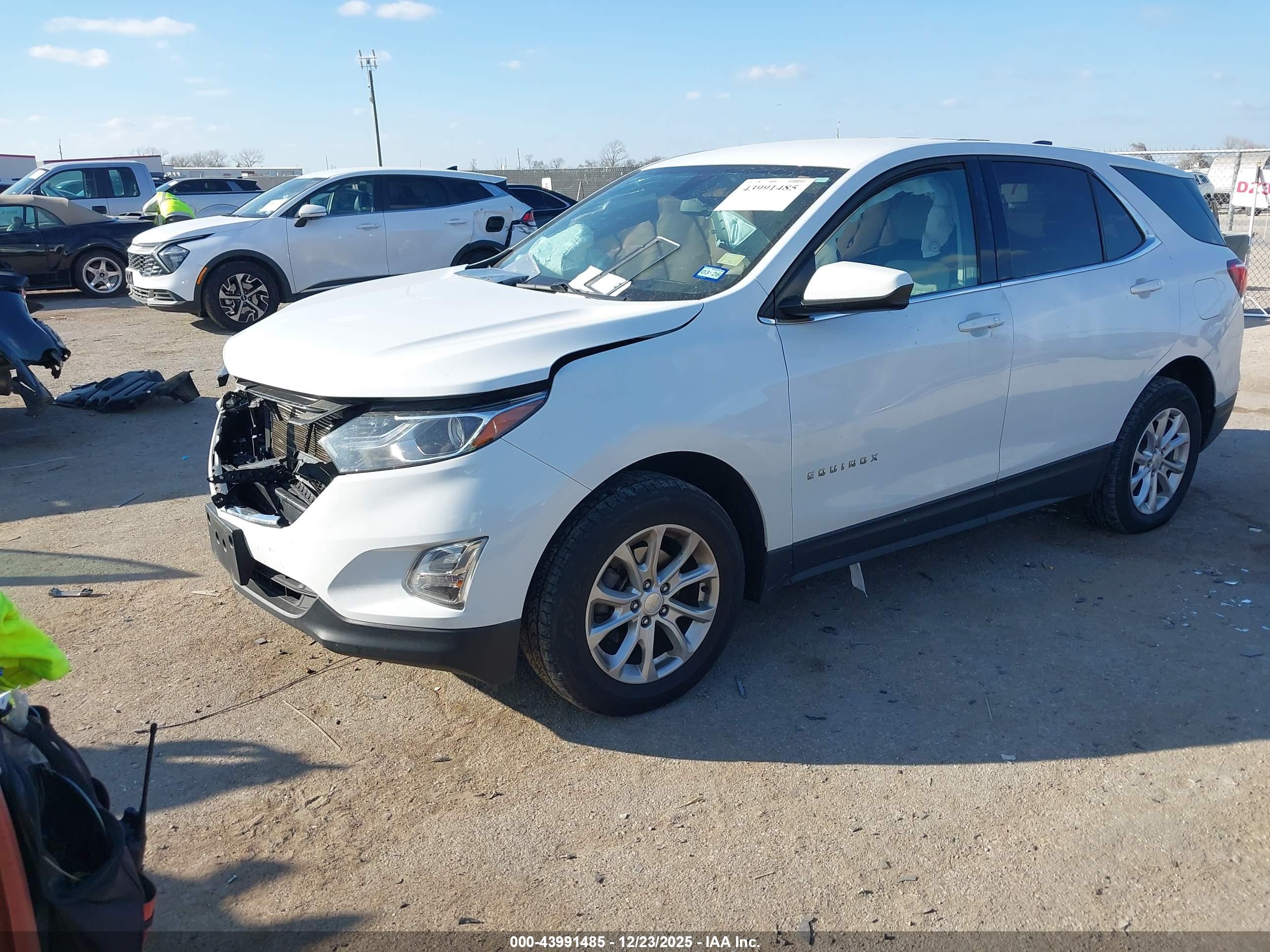 CHEVROLET EQUINOX image 2