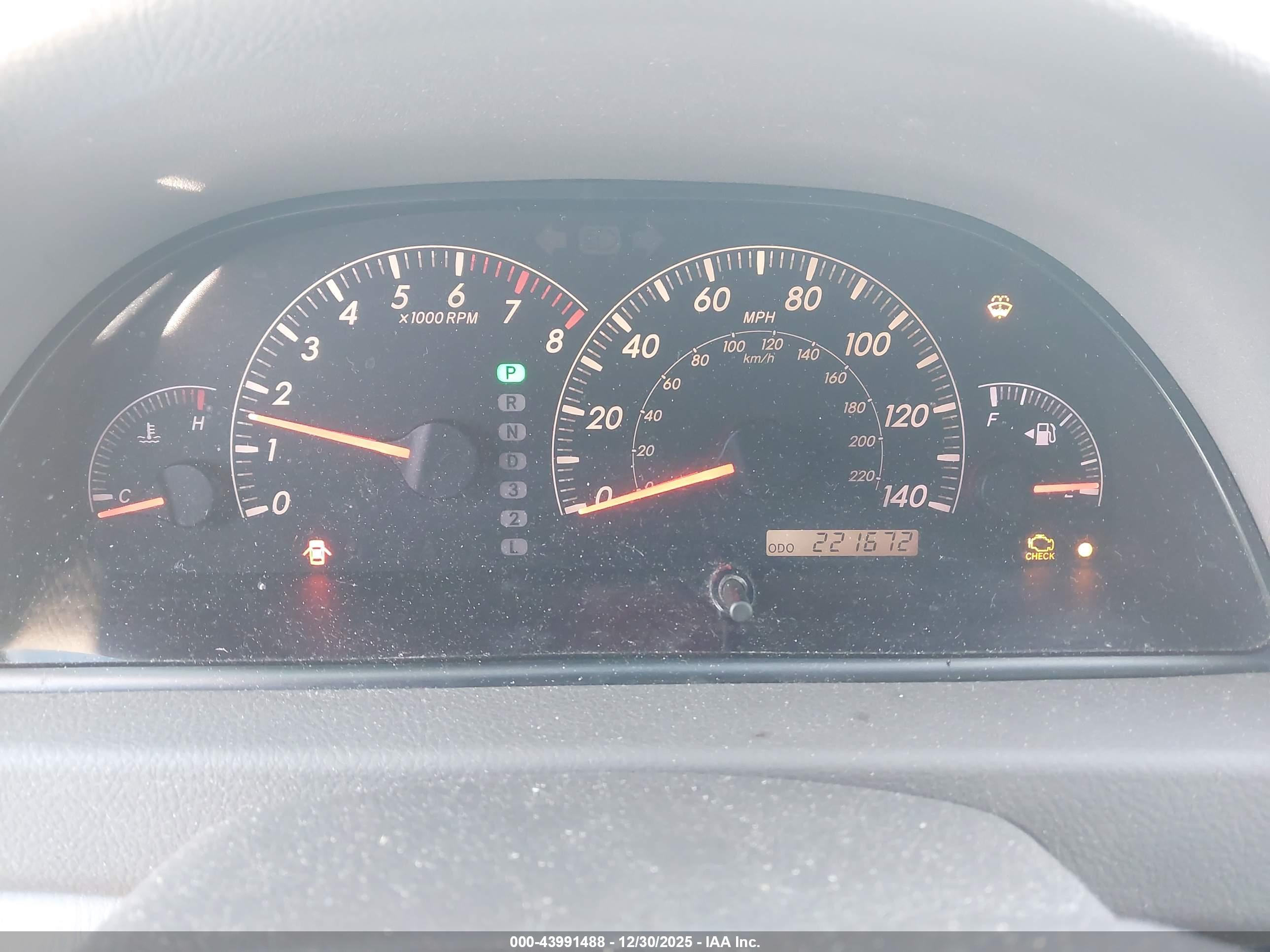 TOYOTA CAMRY image 7