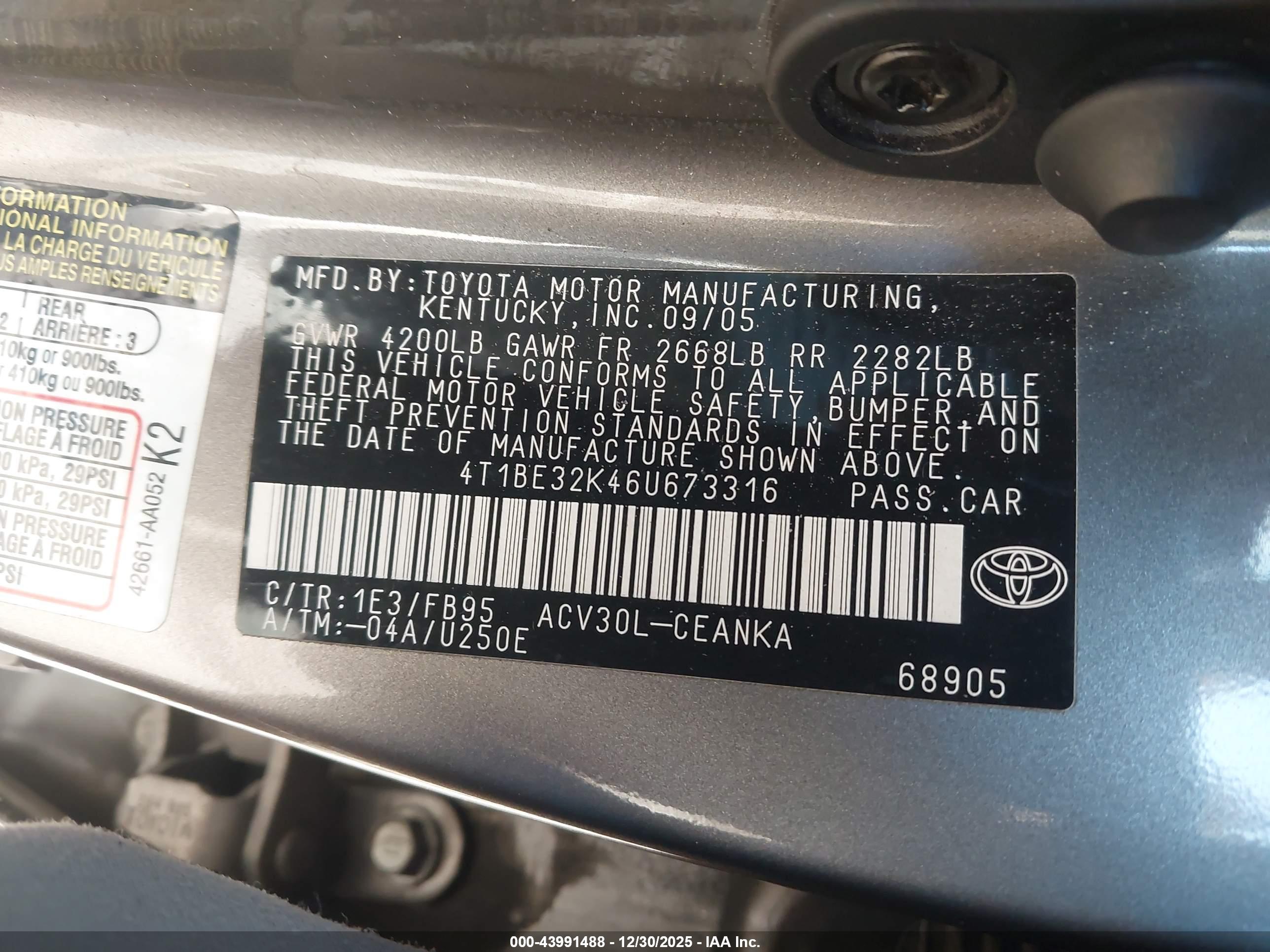 TOYOTA CAMRY image 9