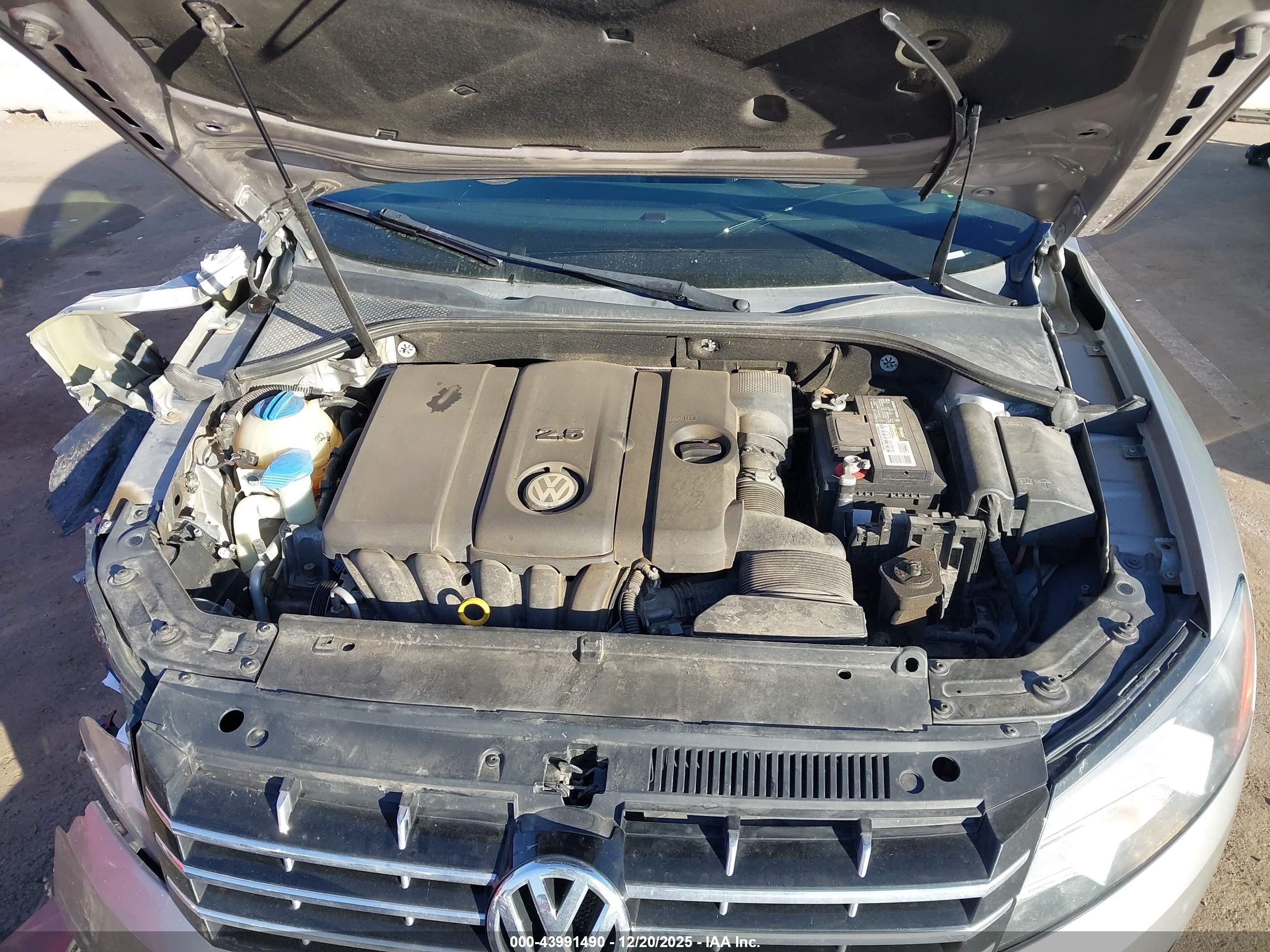 VOLKSWAGEN PASSAT image 10