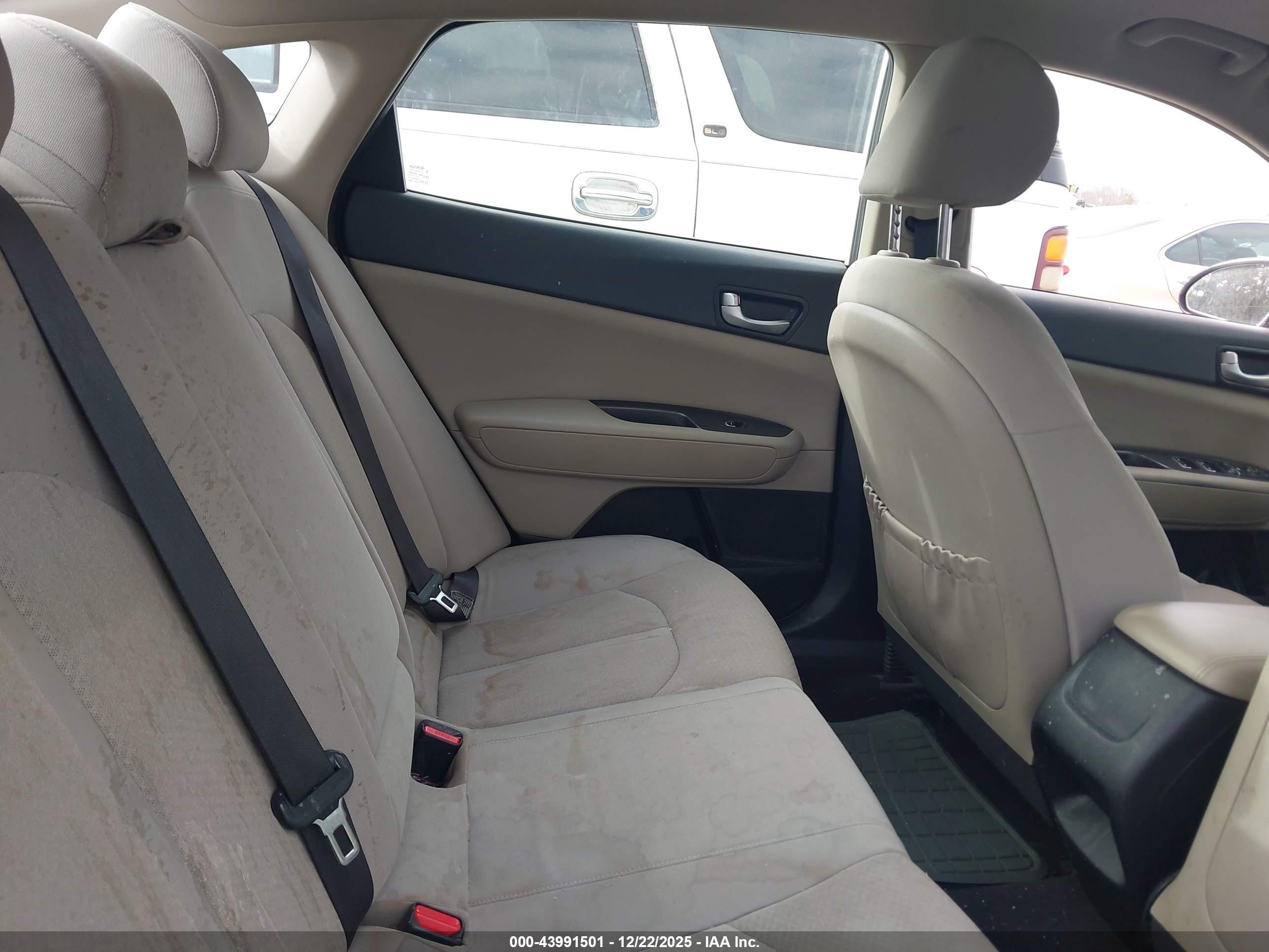 KIA OPTIMA image 8