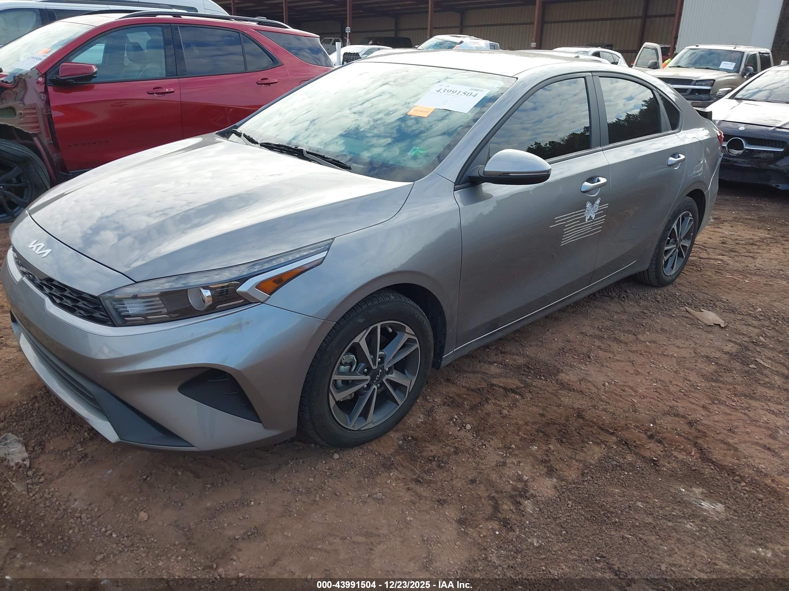 KIA FORTE image 2