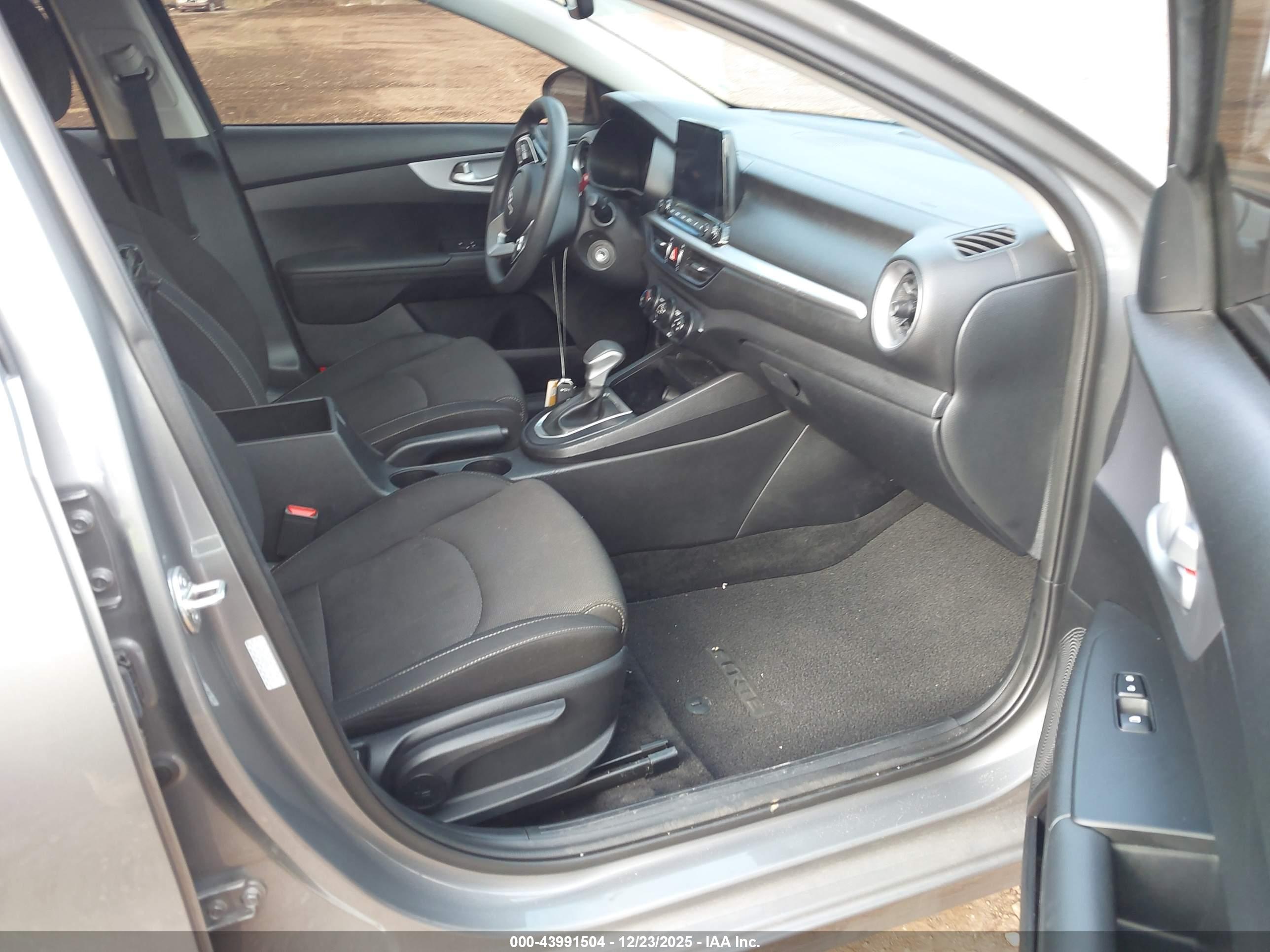 KIA FORTE image 5