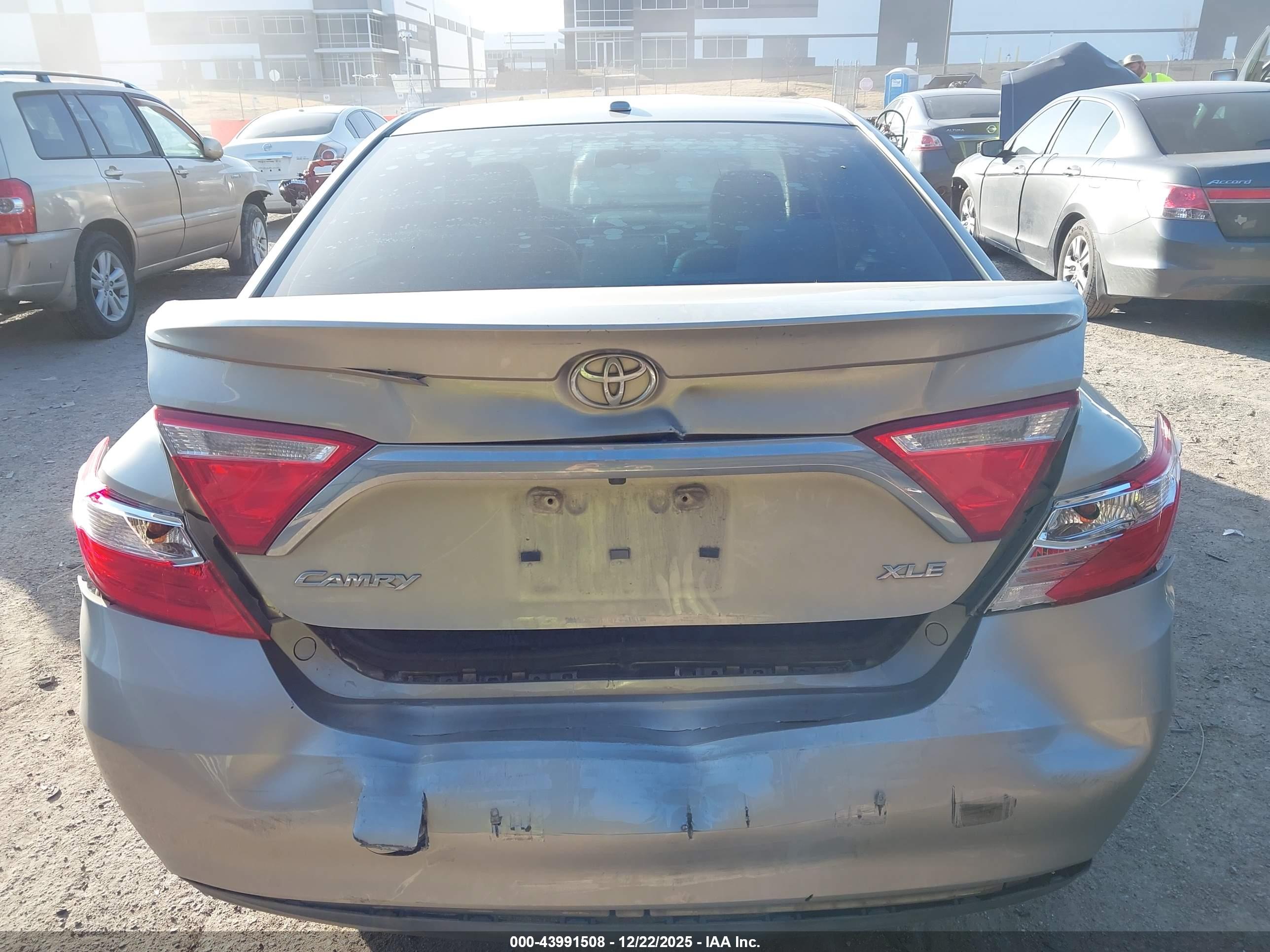 TOYOTA CAMRY image 6