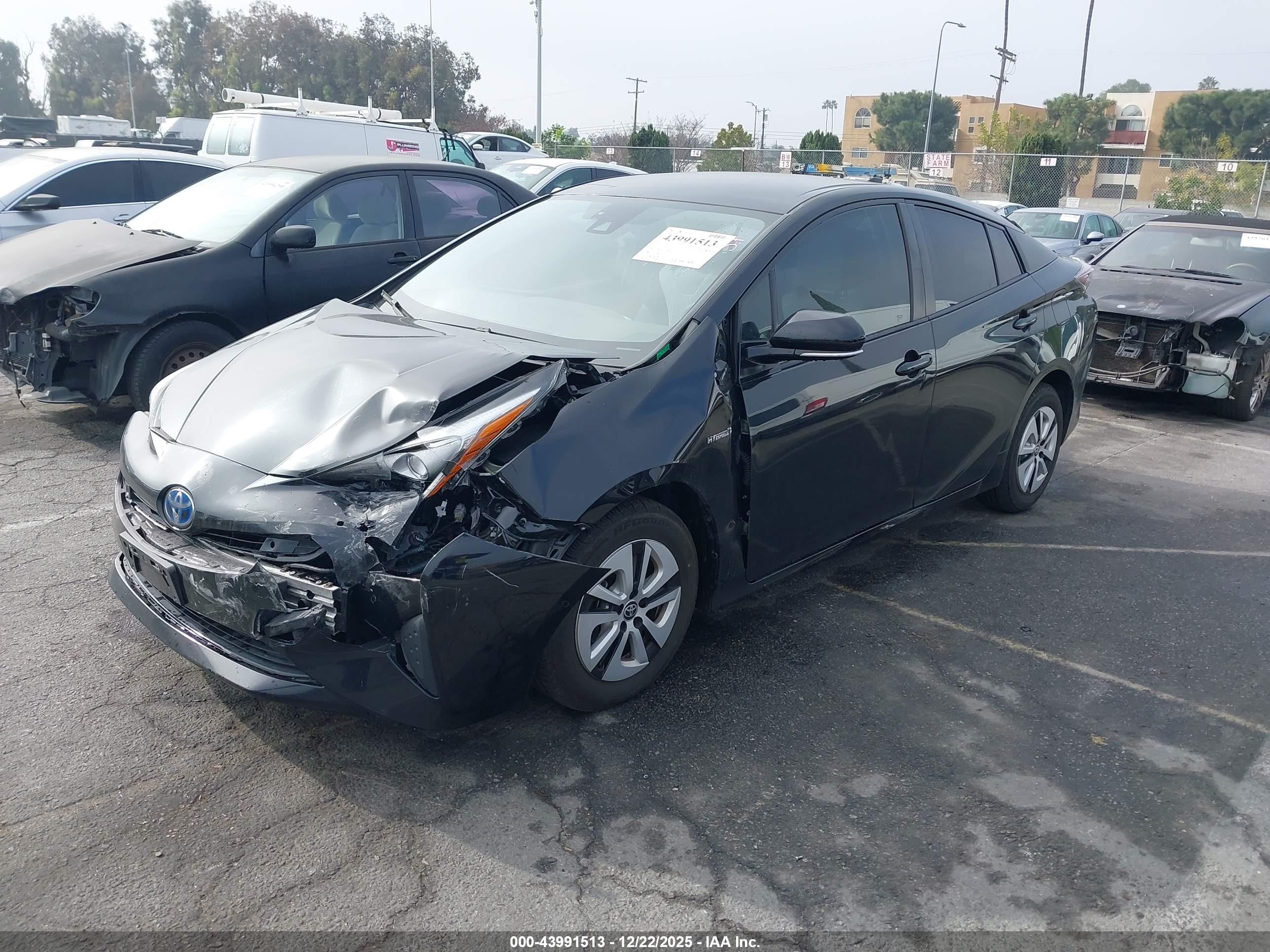 TOYOTA PRIUS image 2
