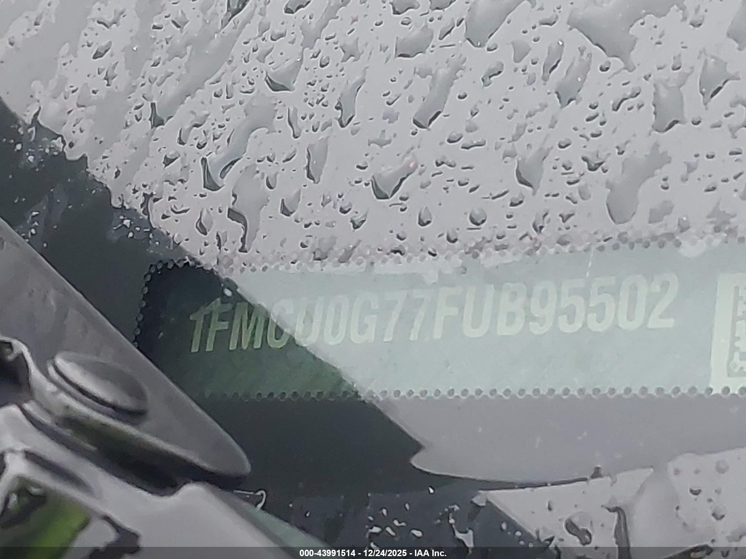FORD ESCAPE image 9