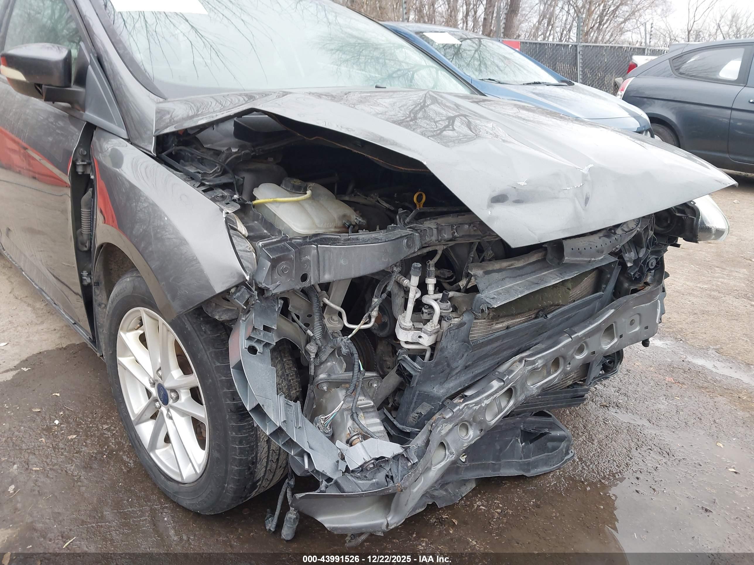 FORD FOCUS image 6