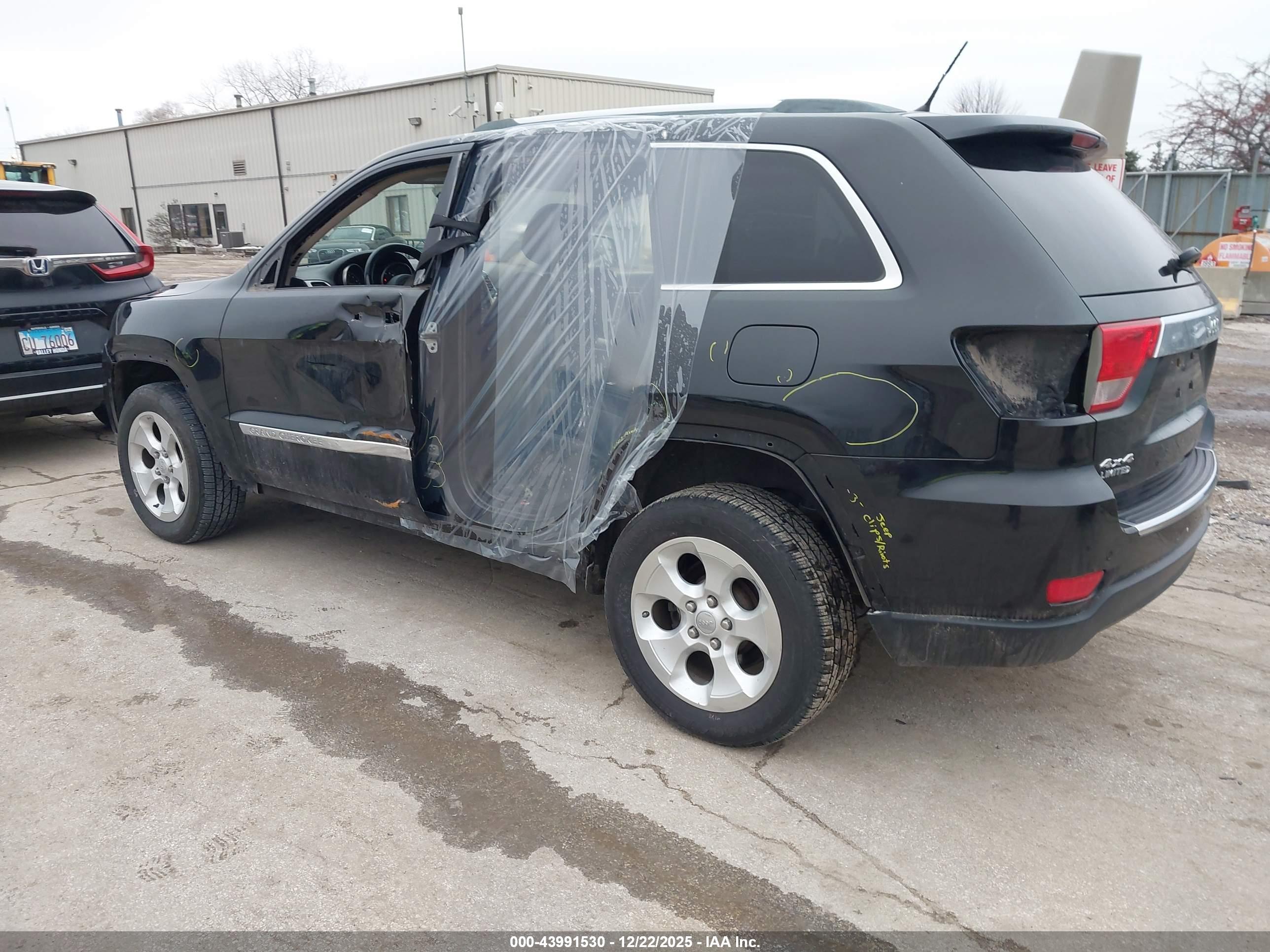 JEEP GRAND image 3