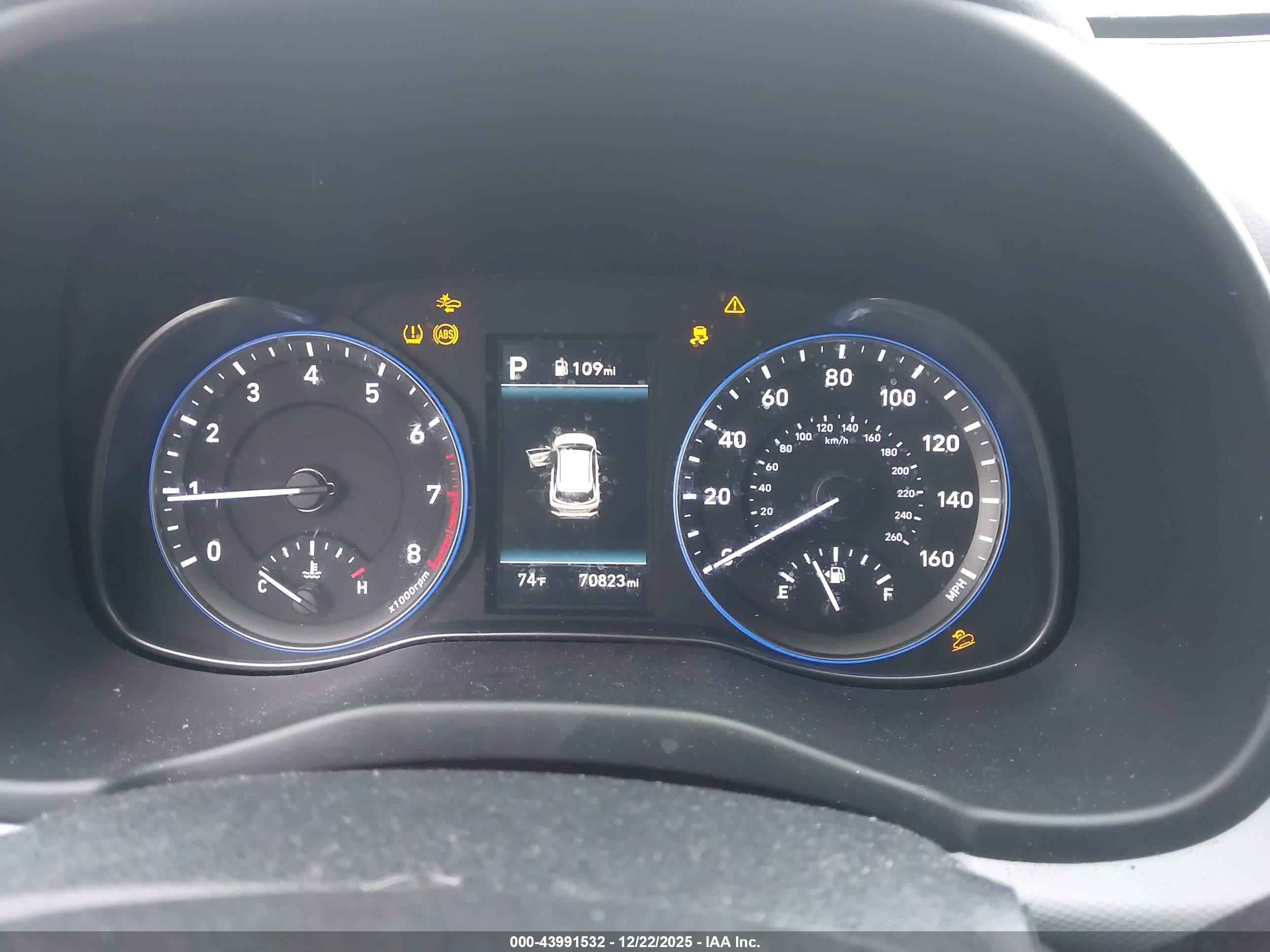 HYUNDAI KONA image 7