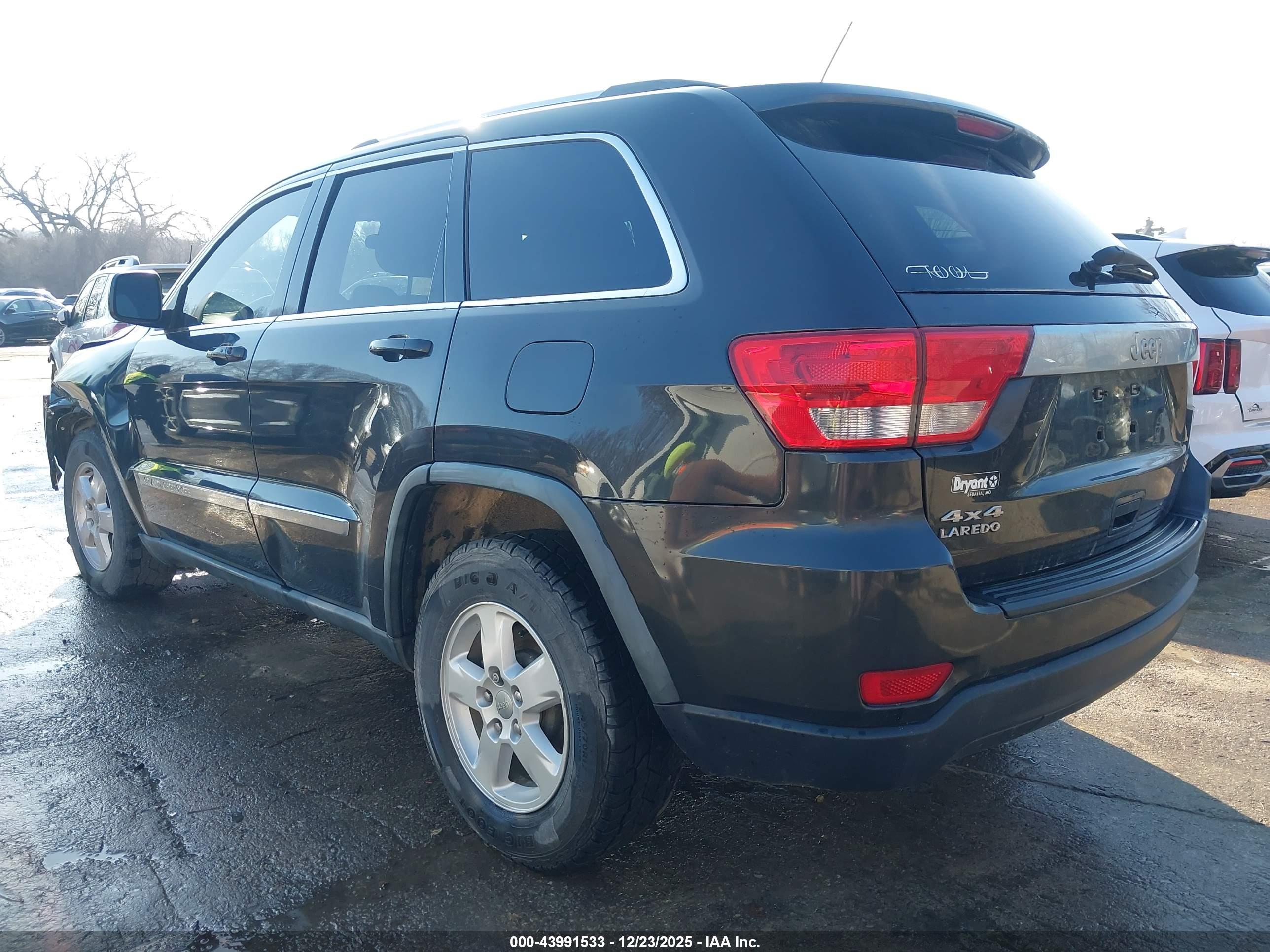 JEEP GRAND image 3