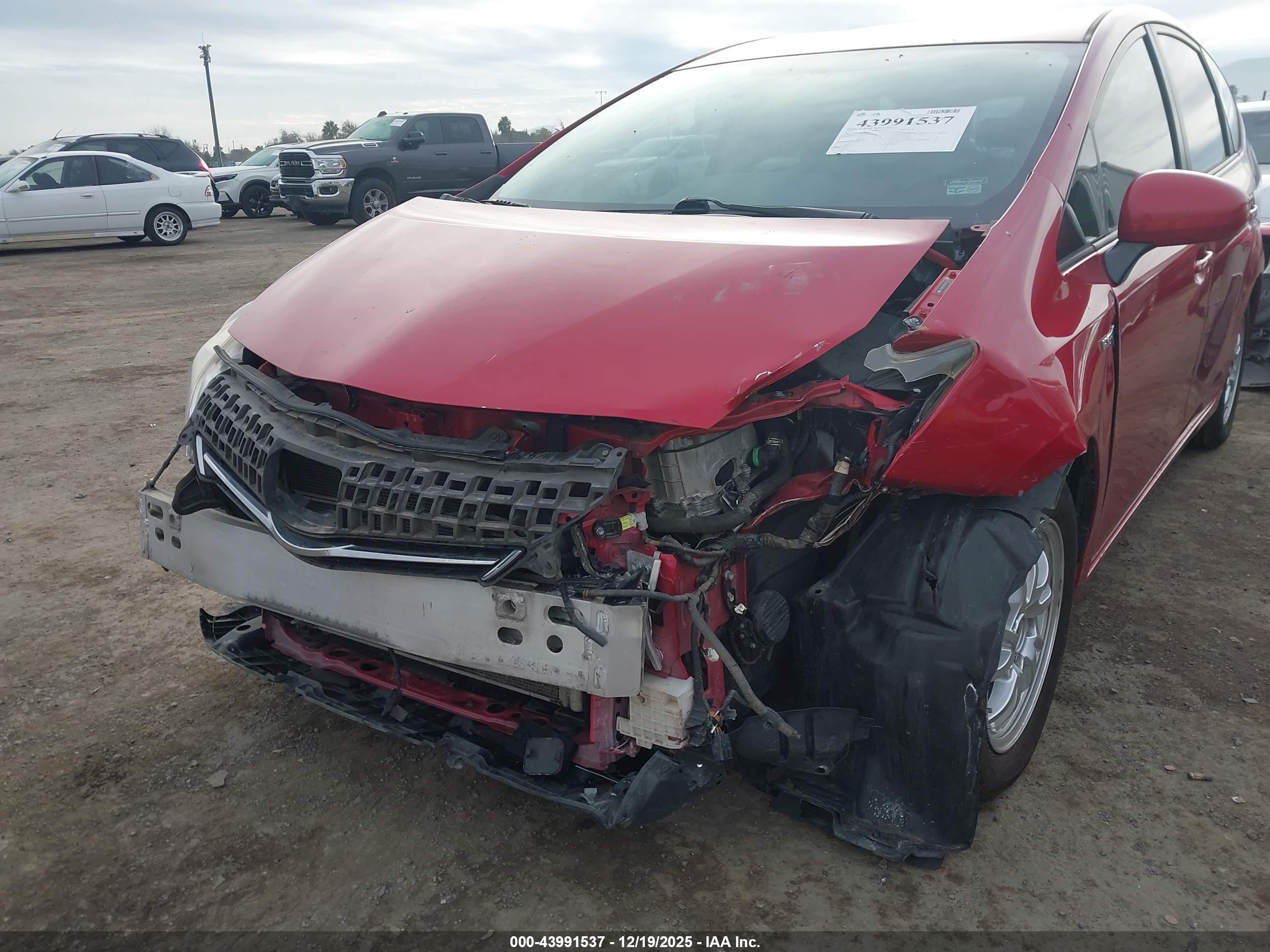 TOYOTA PRIUS image 6