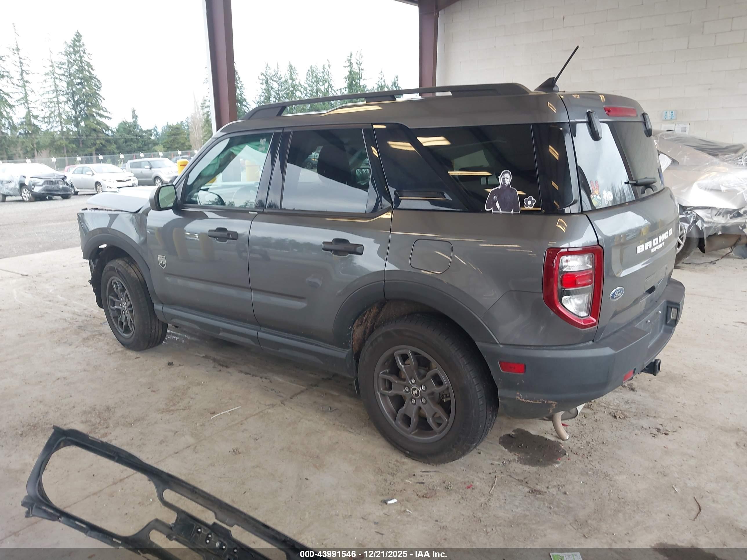 FORD BRONCO image 3