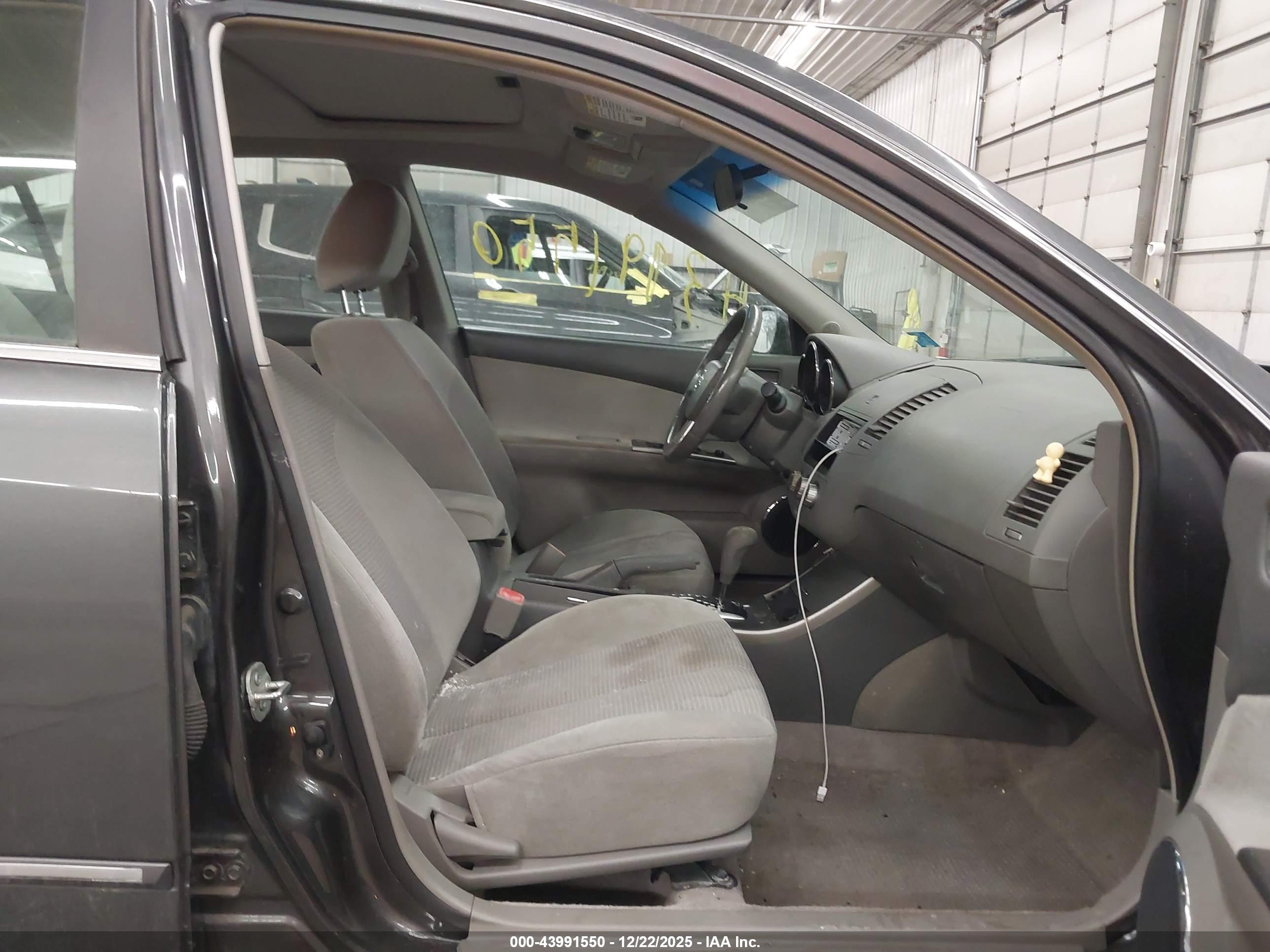 NISSAN ALTIMA image 5