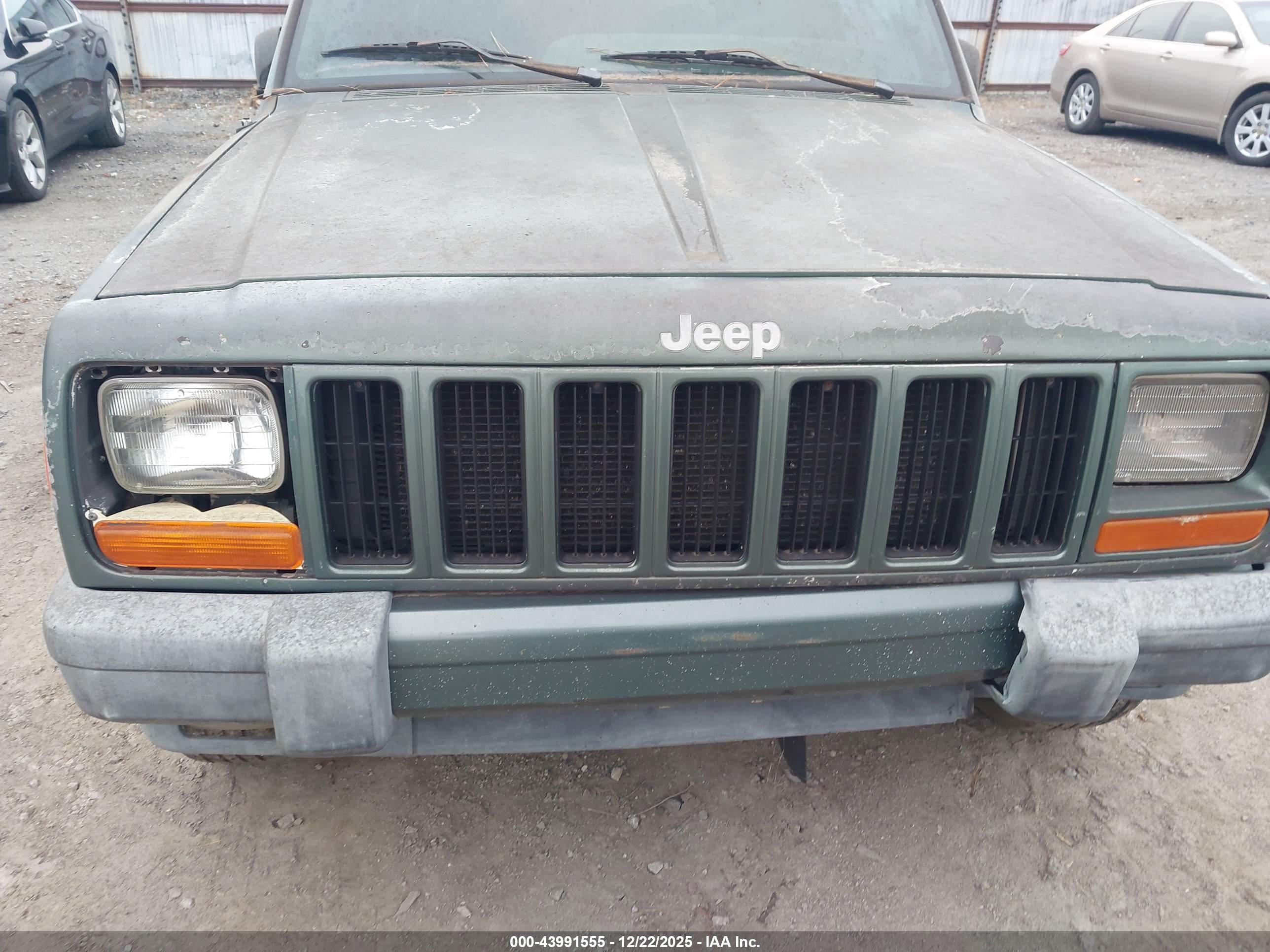JEEP CHEROKEE image 6