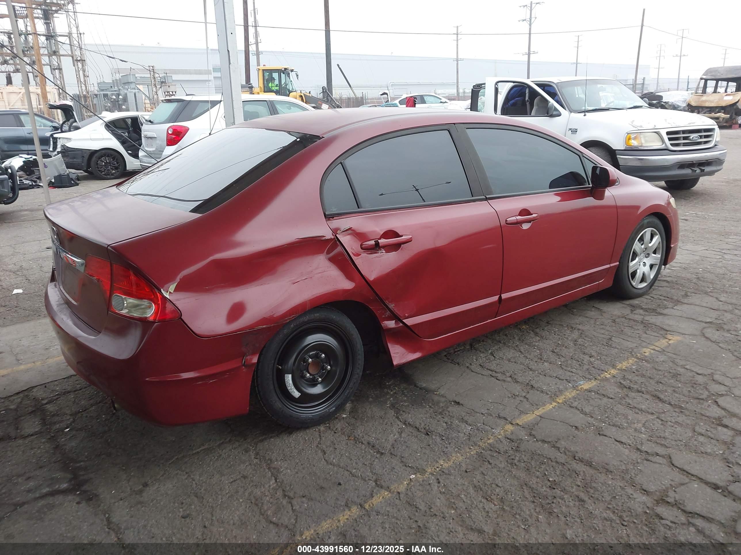 HONDA CIVIC image 4