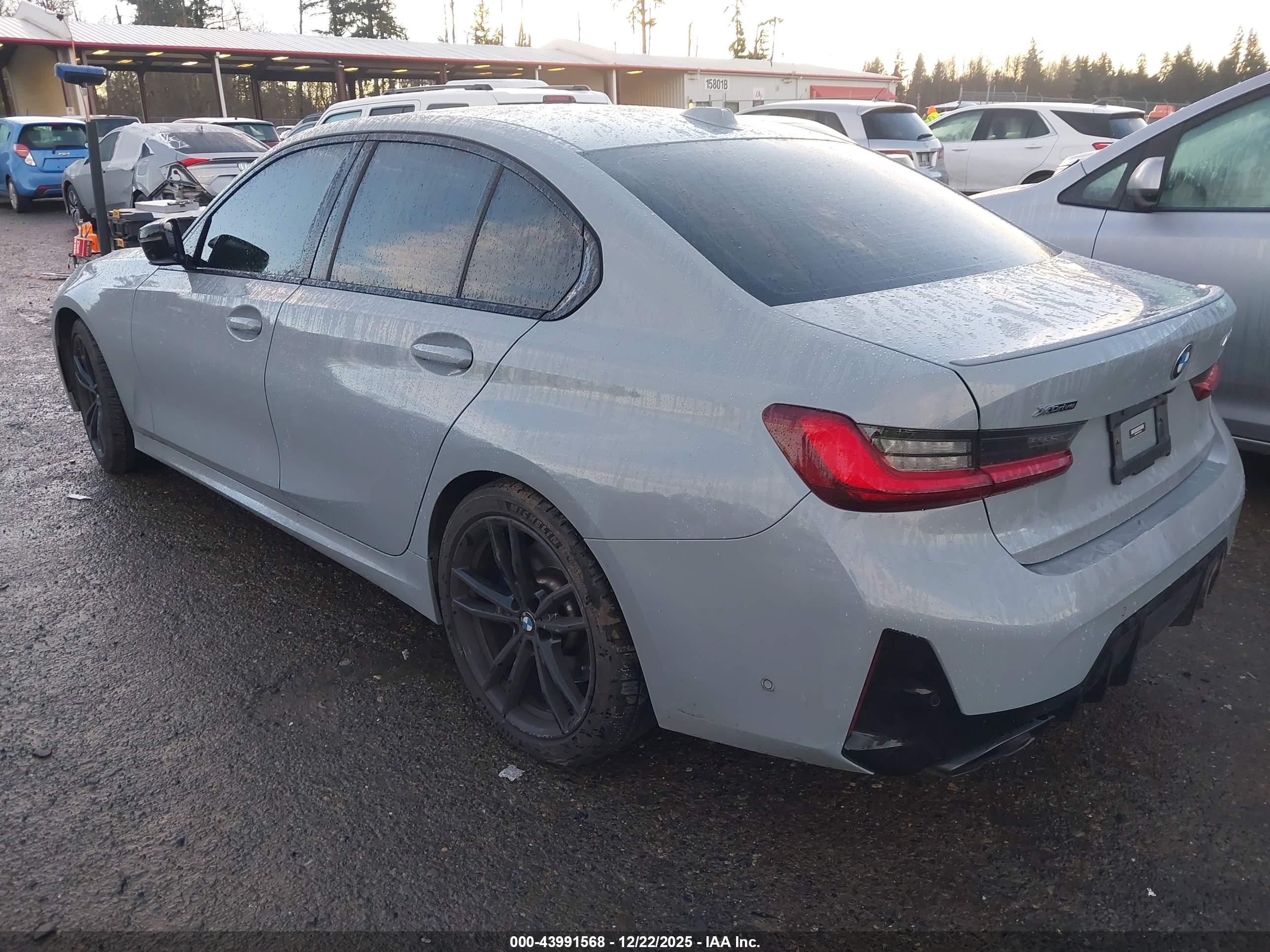 BMW 3 image 3