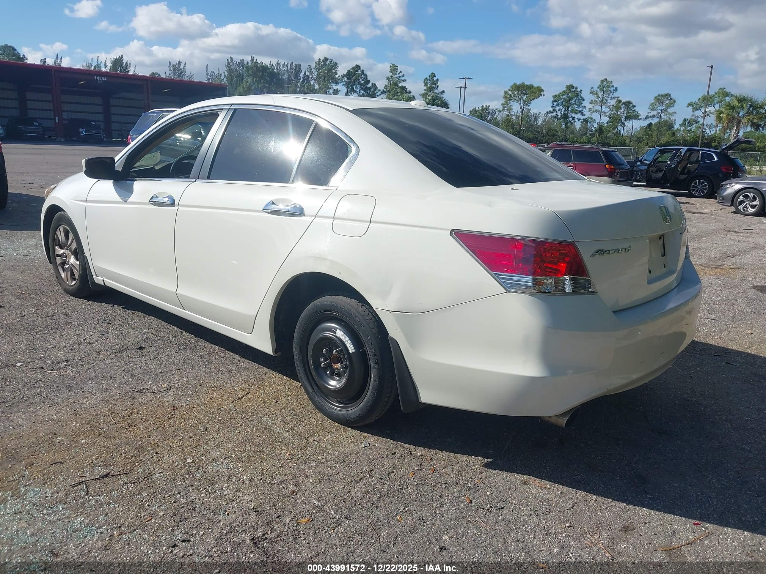 HONDA ACCORD image 3