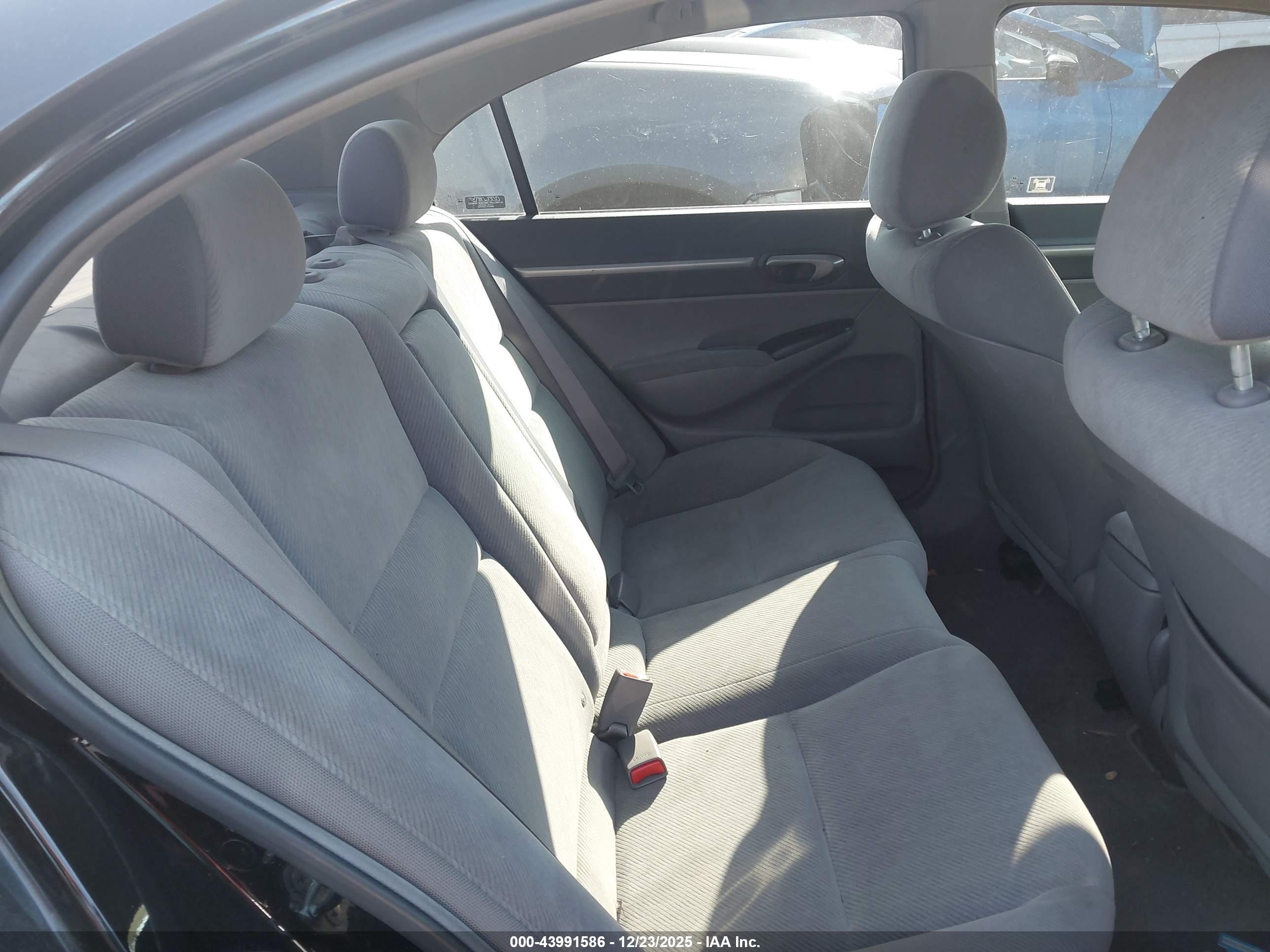HONDA CIVIC image 8