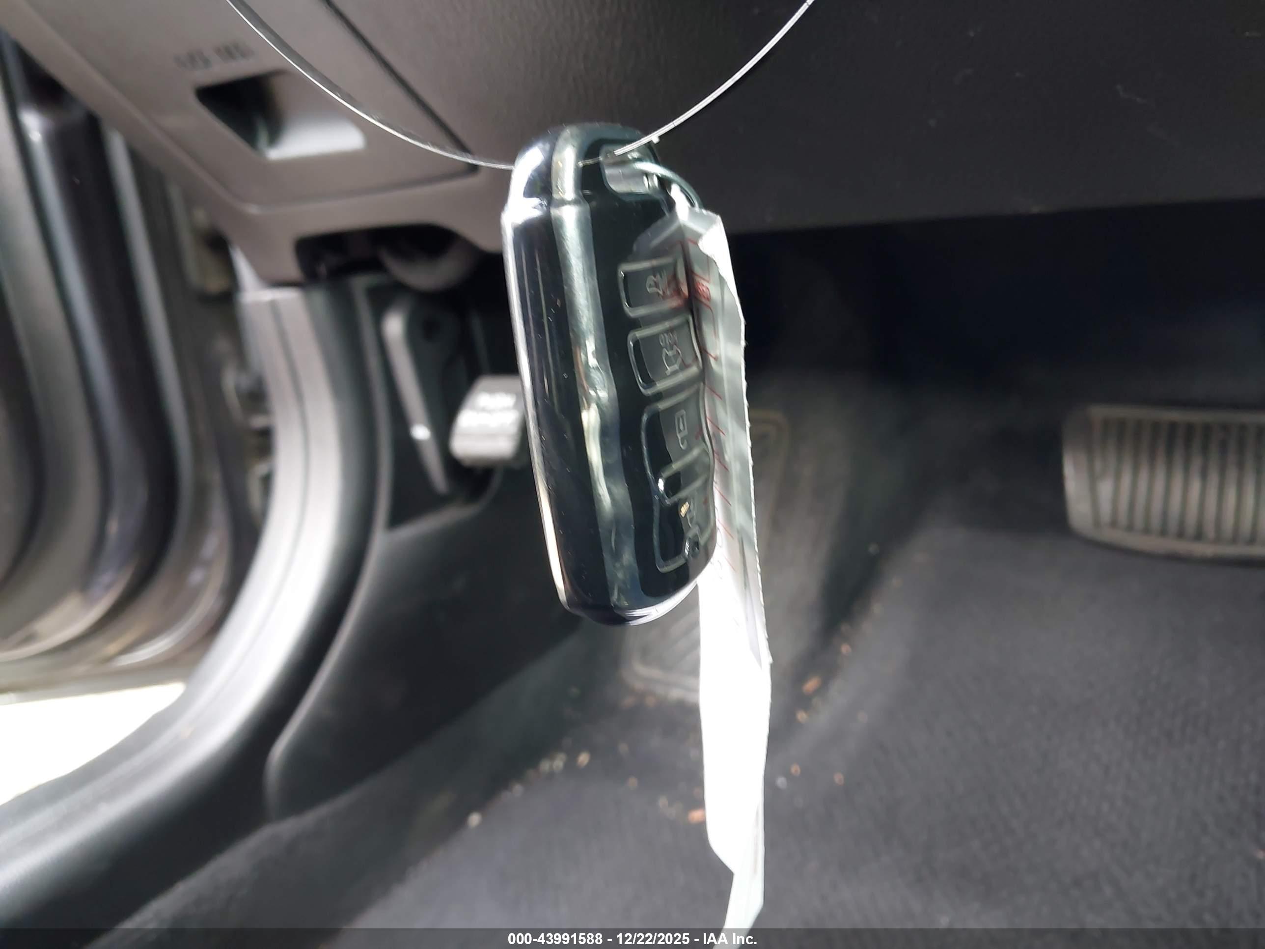 KIA CADENZA image 11
