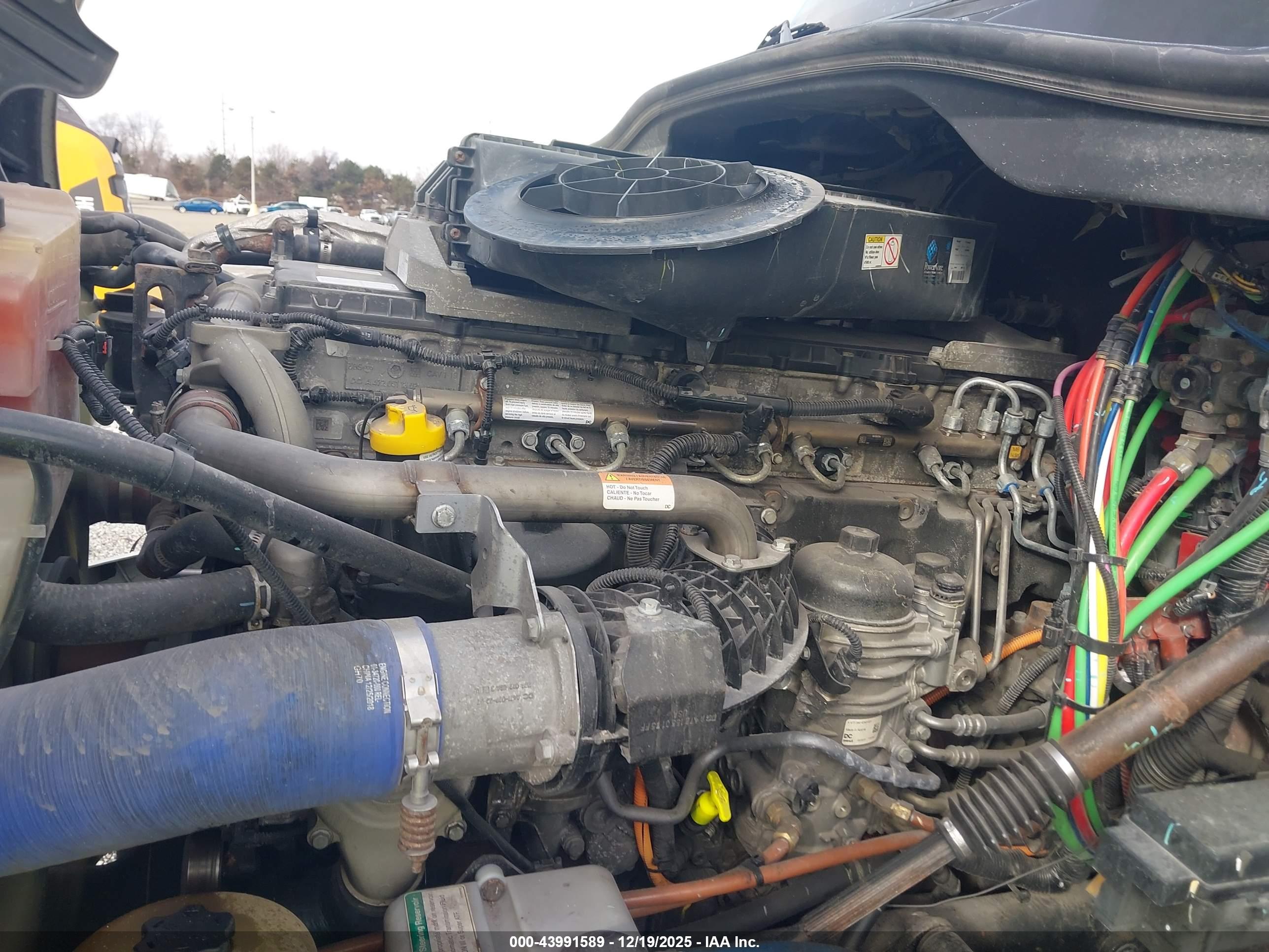 FREIGHTLINER CASCADIA image 10