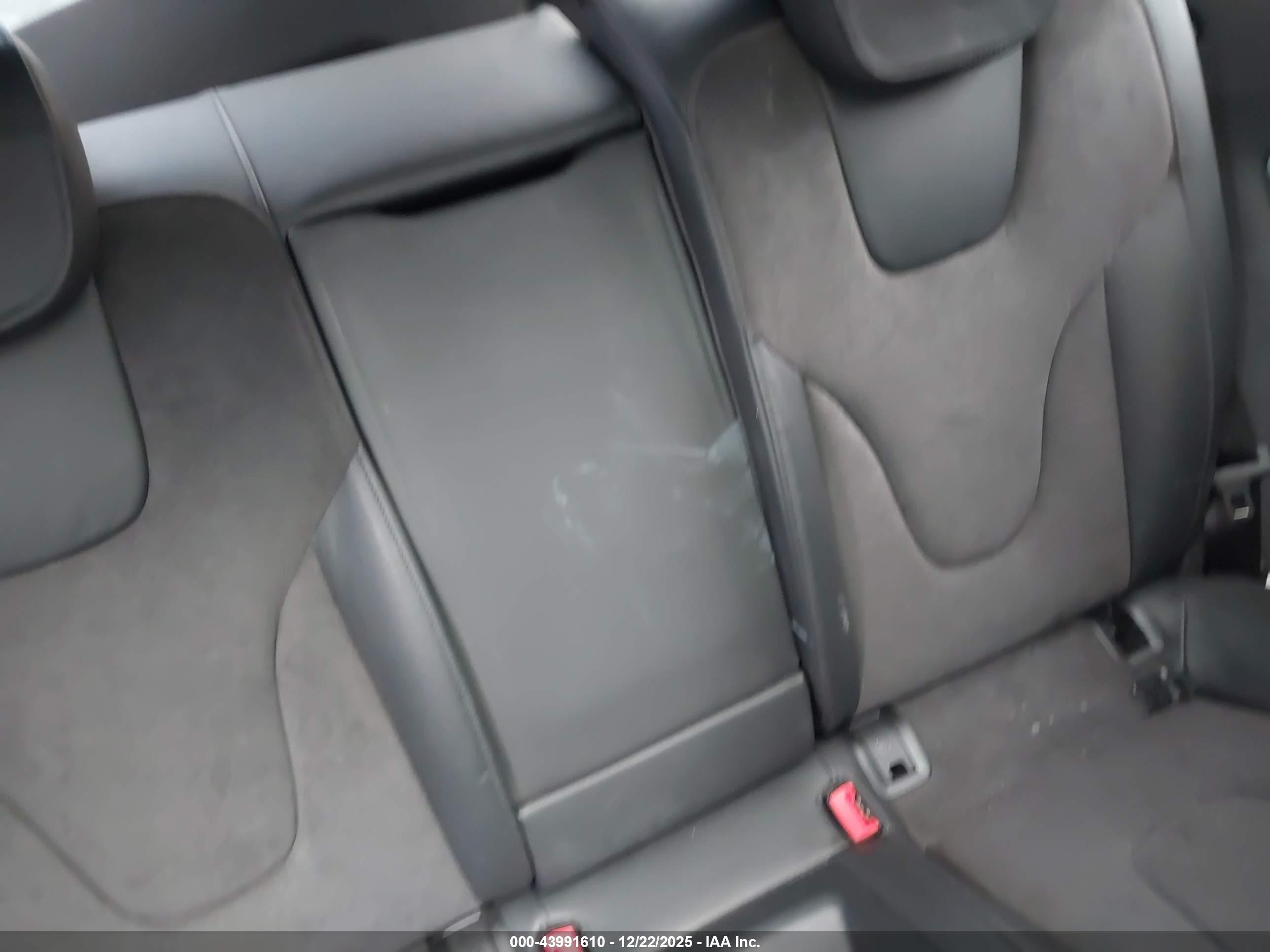 AUDI S5 image 8