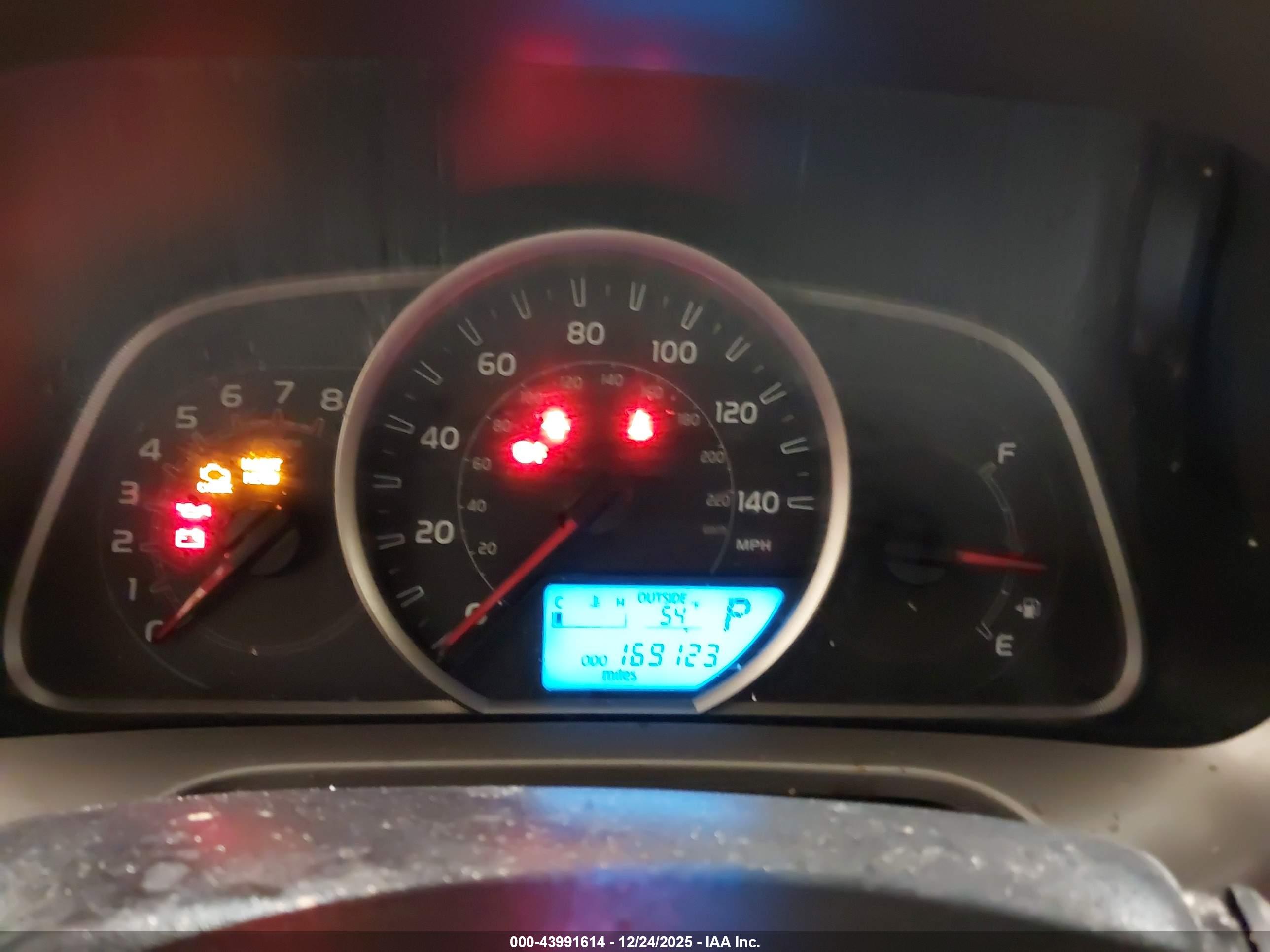 TOYOTA RAV4 image 7