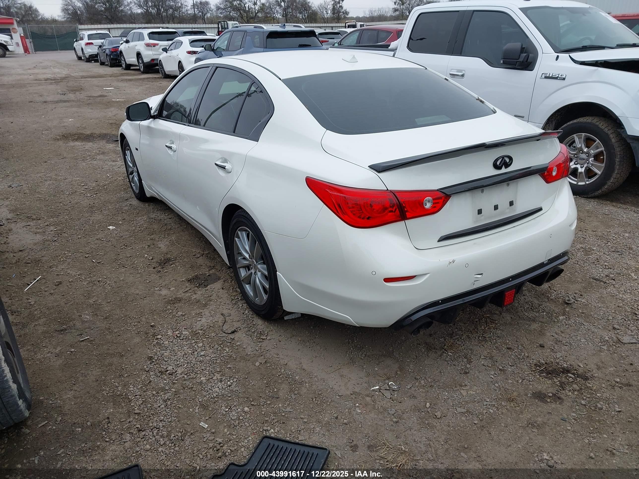 INFINITI Q50 image 3