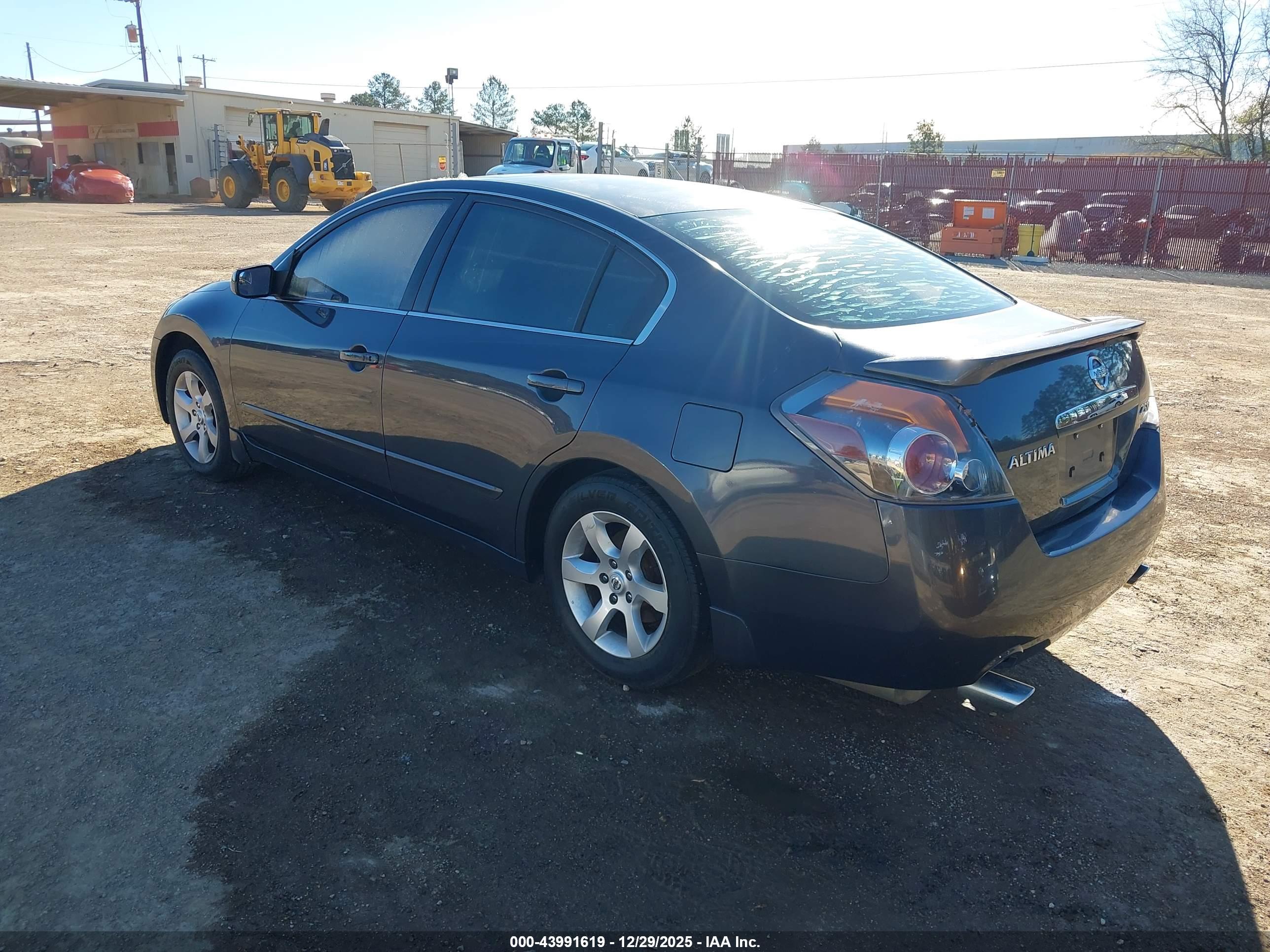 NISSAN ALTIMA image 3