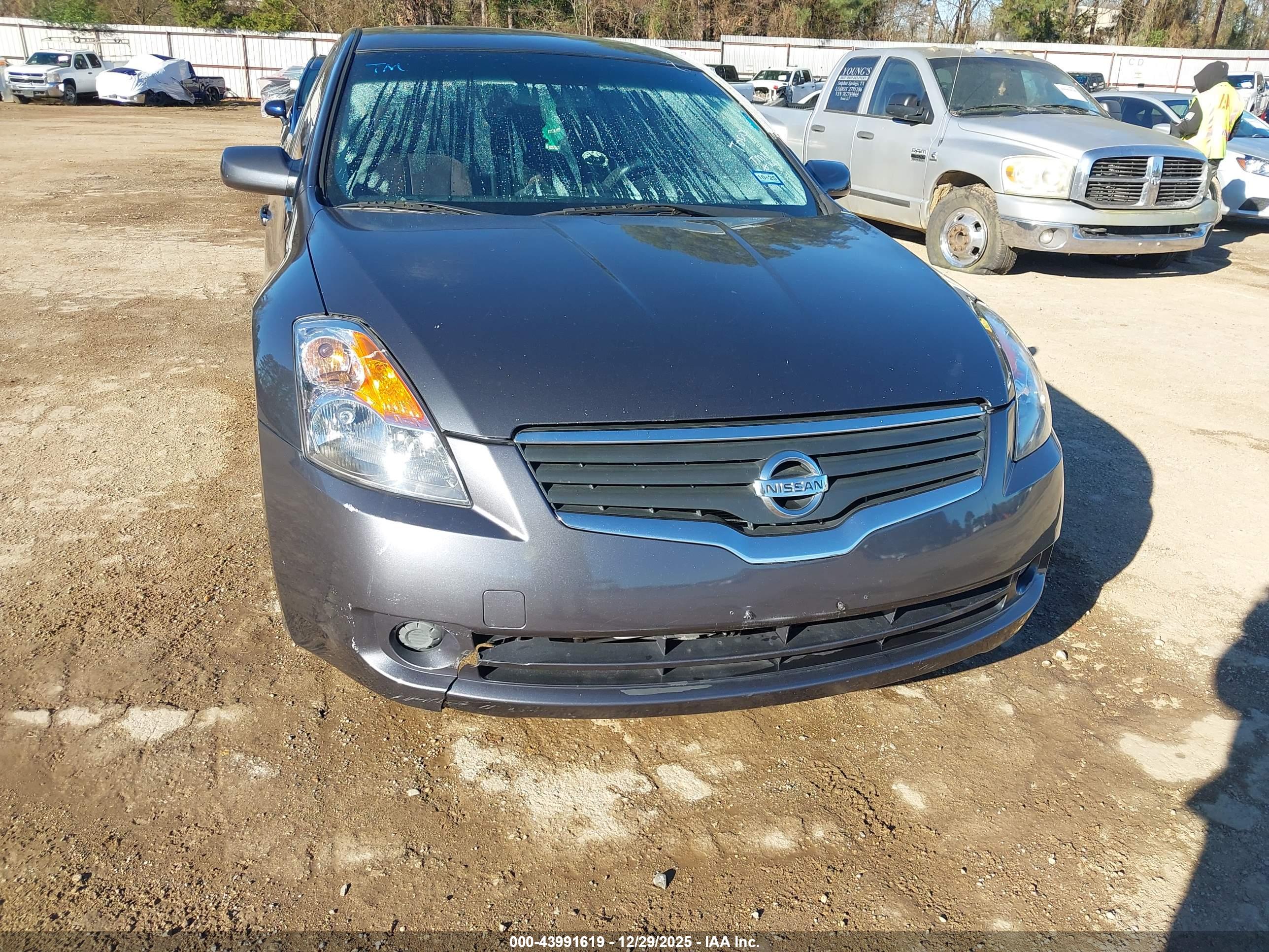 NISSAN ALTIMA image 6