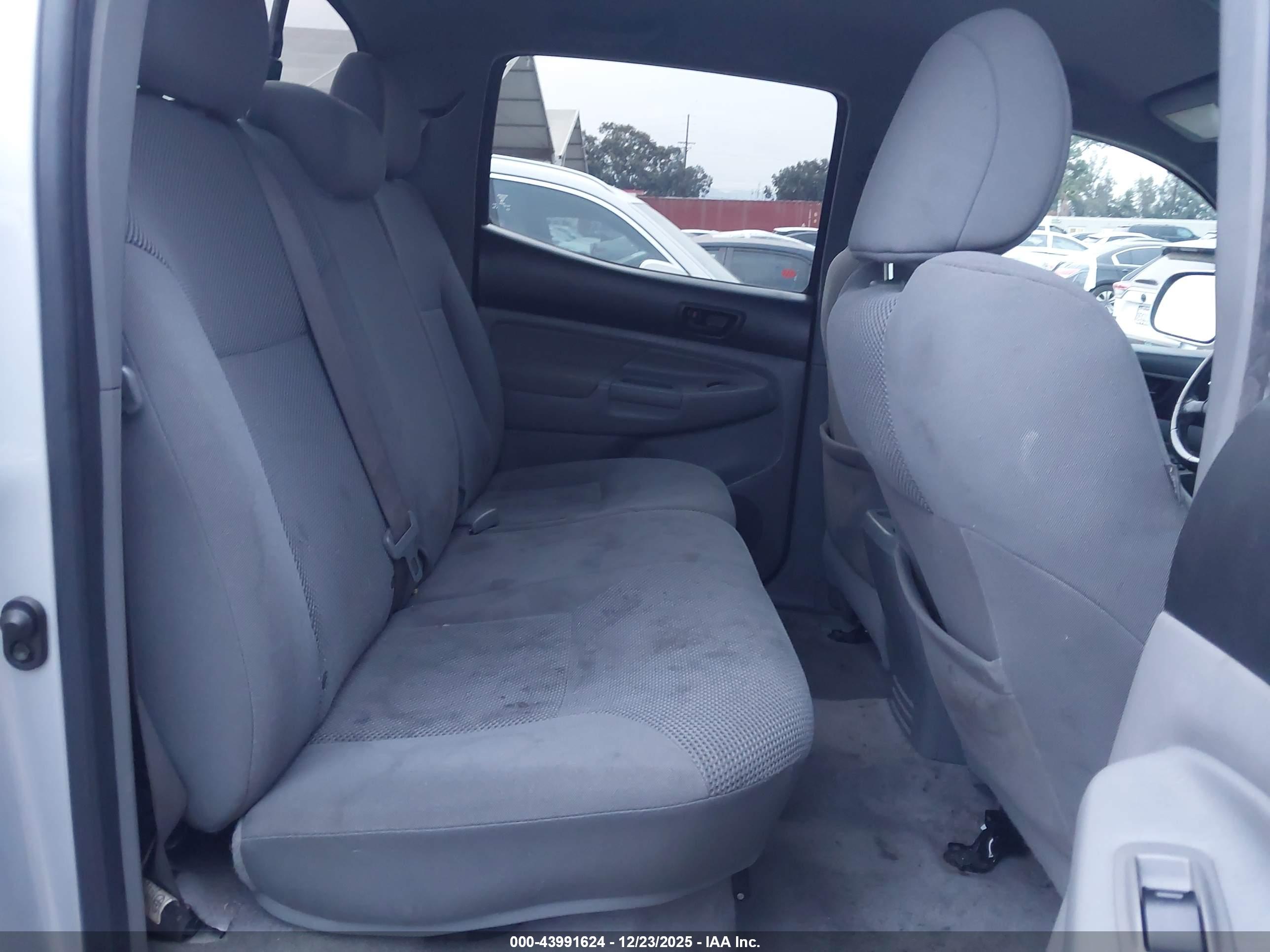 TOYOTA TACOMA image 8