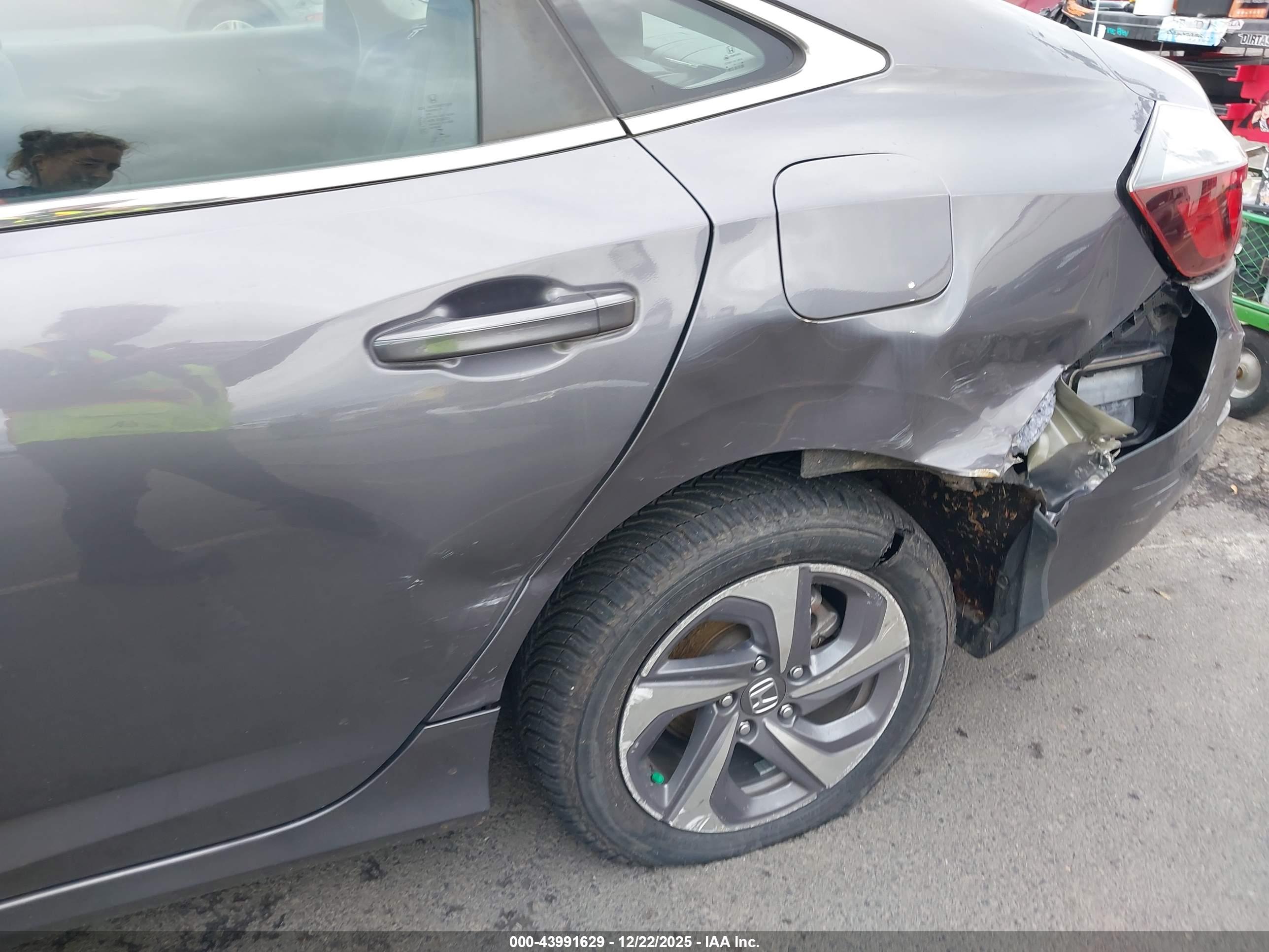 HONDA INSIGHT image 6