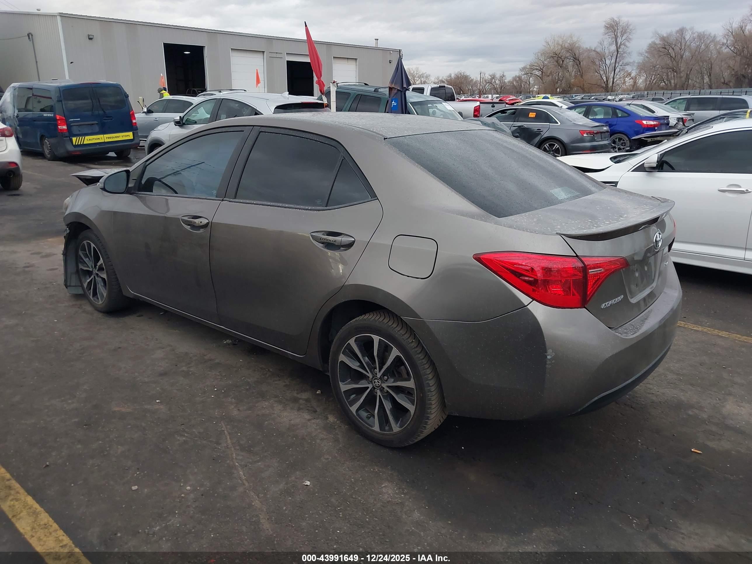 TOYOTA COROLLA image 3
