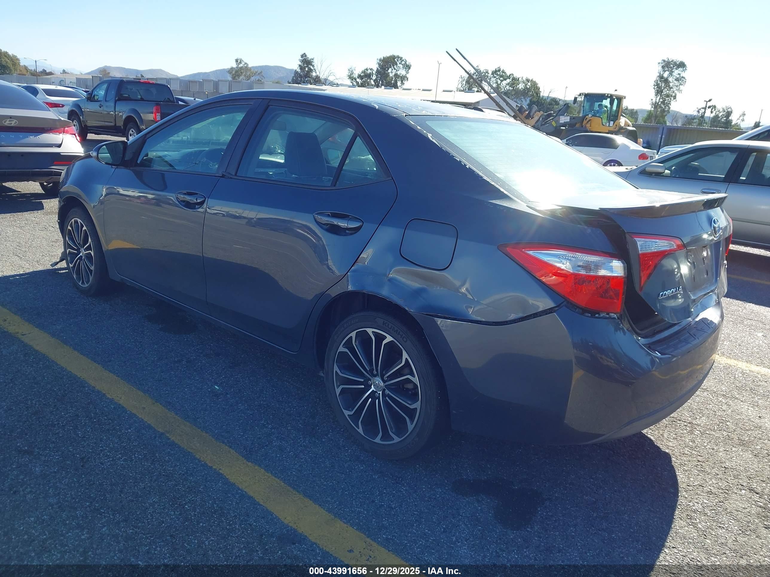 TOYOTA COROLLA image 3