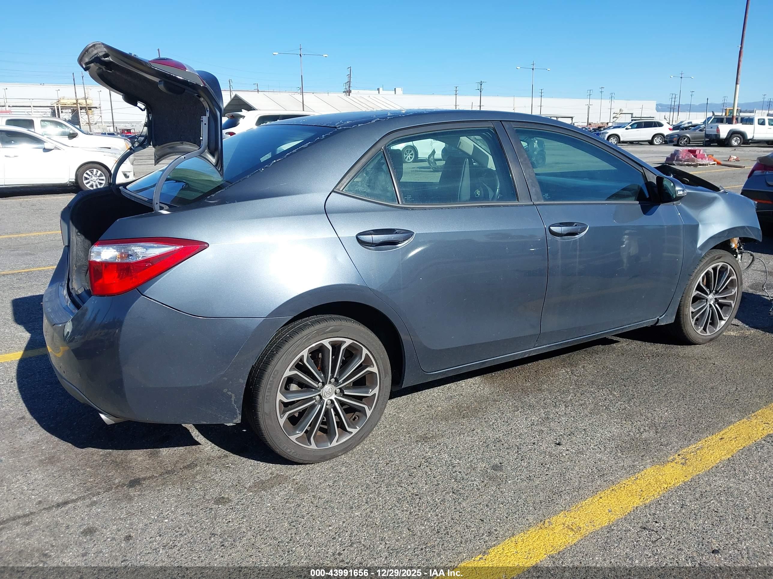 TOYOTA COROLLA image 4