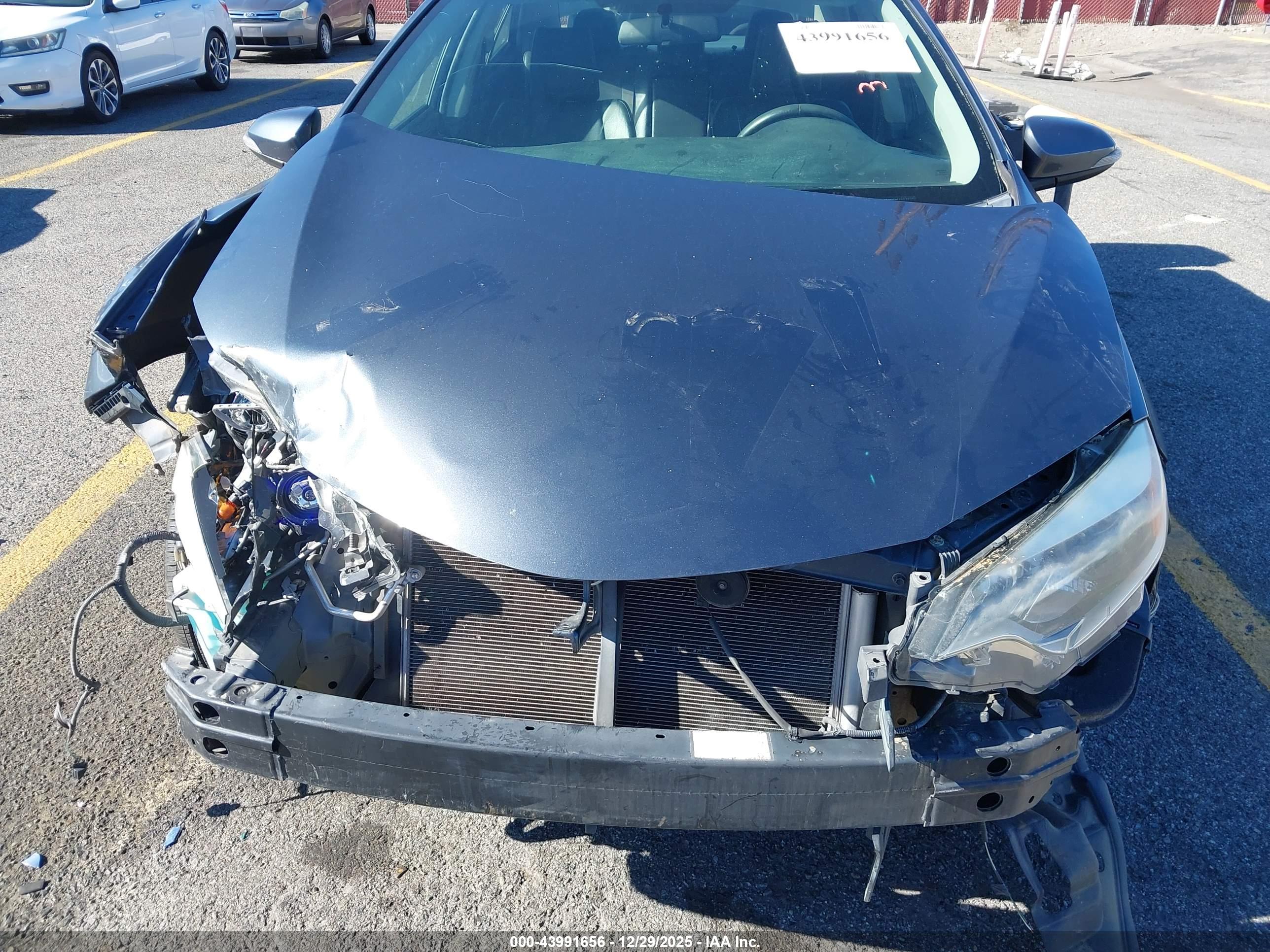 TOYOTA COROLLA image 6