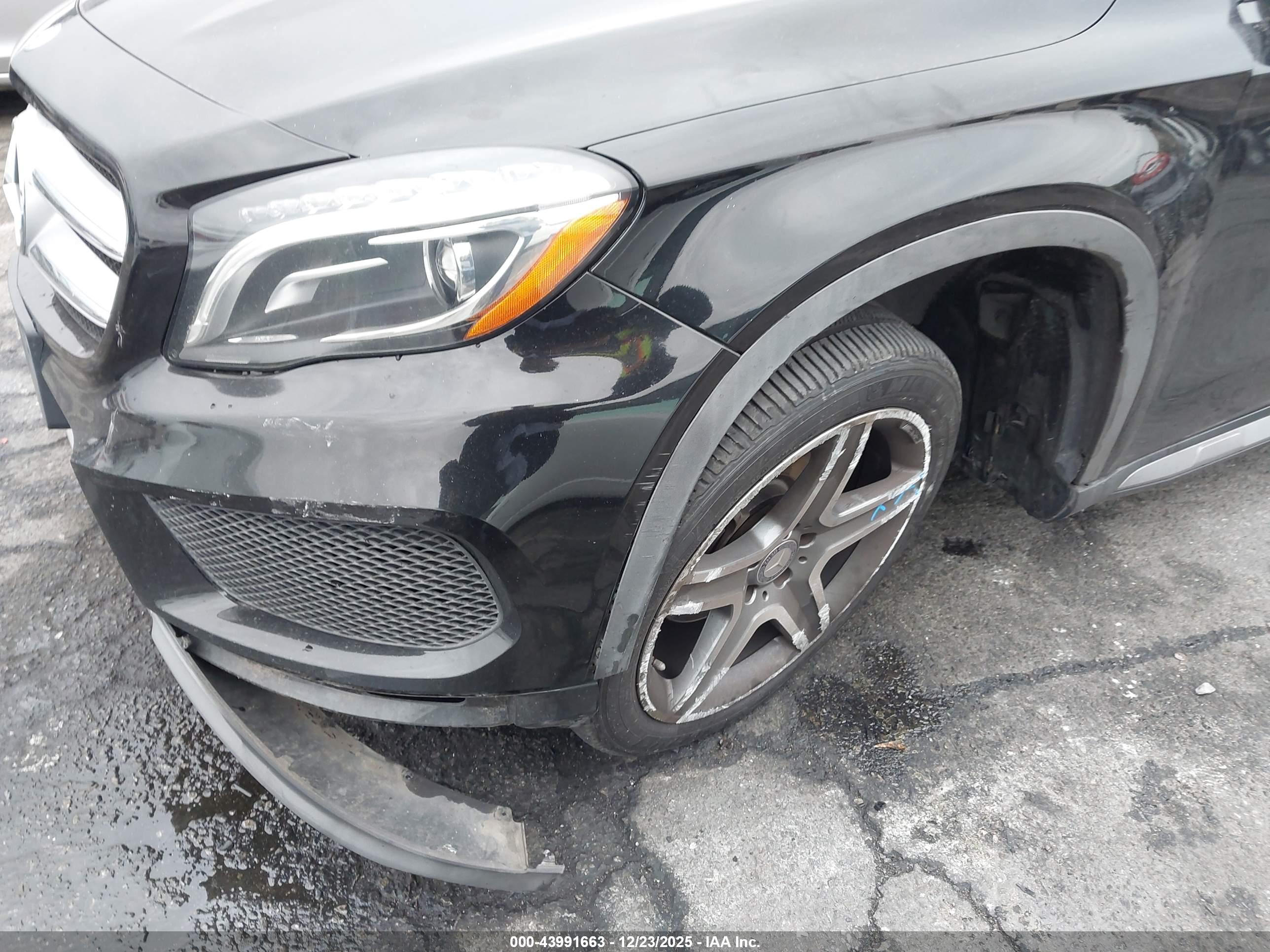 MERCEDES-BENZ GLA image 6