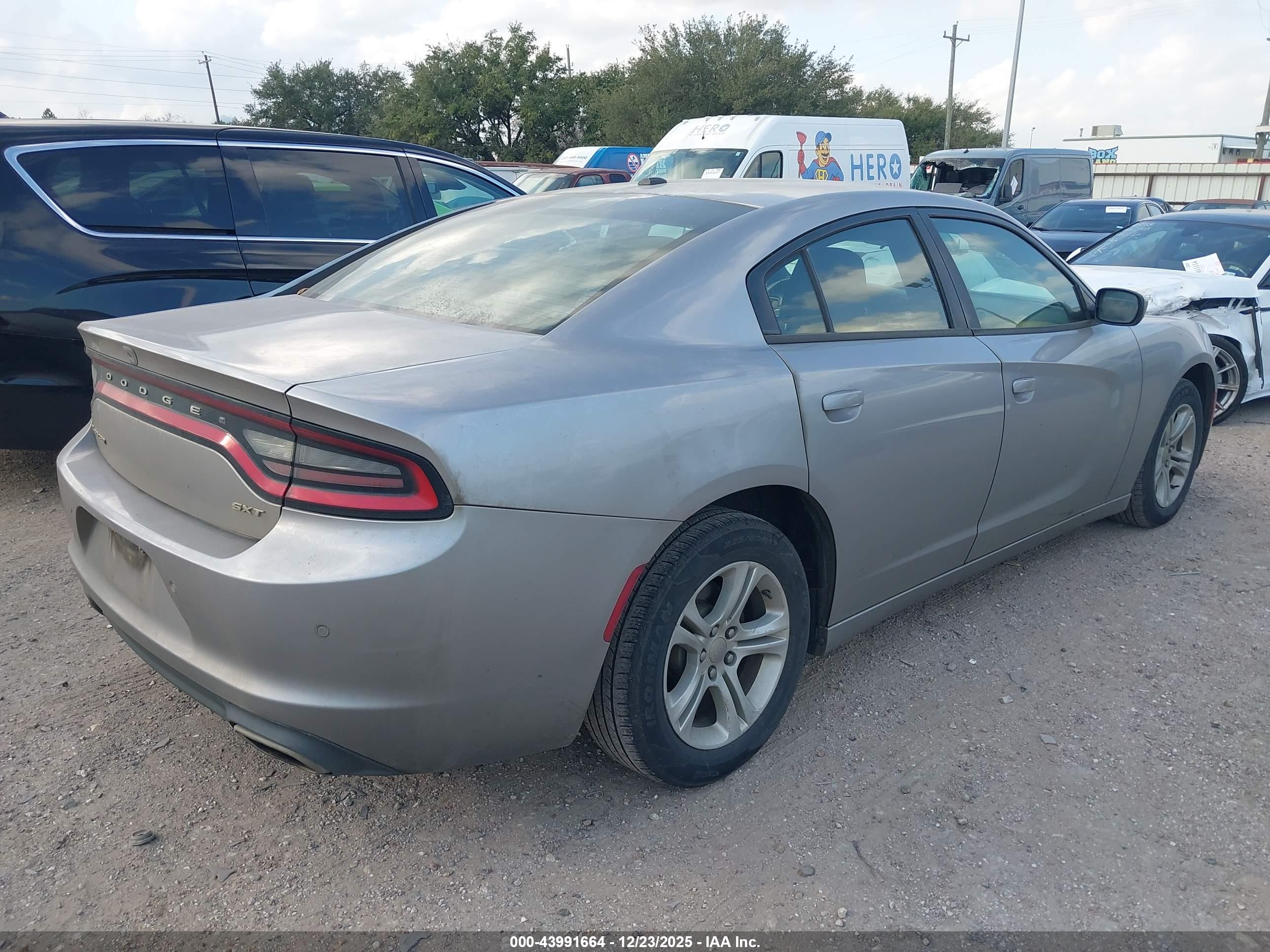 DODGE CHARGER image 4