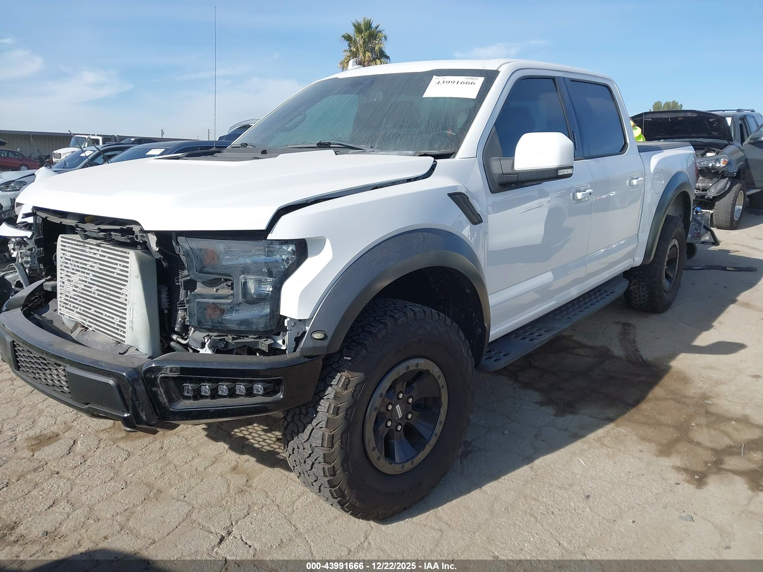 FORD F-150 image 2