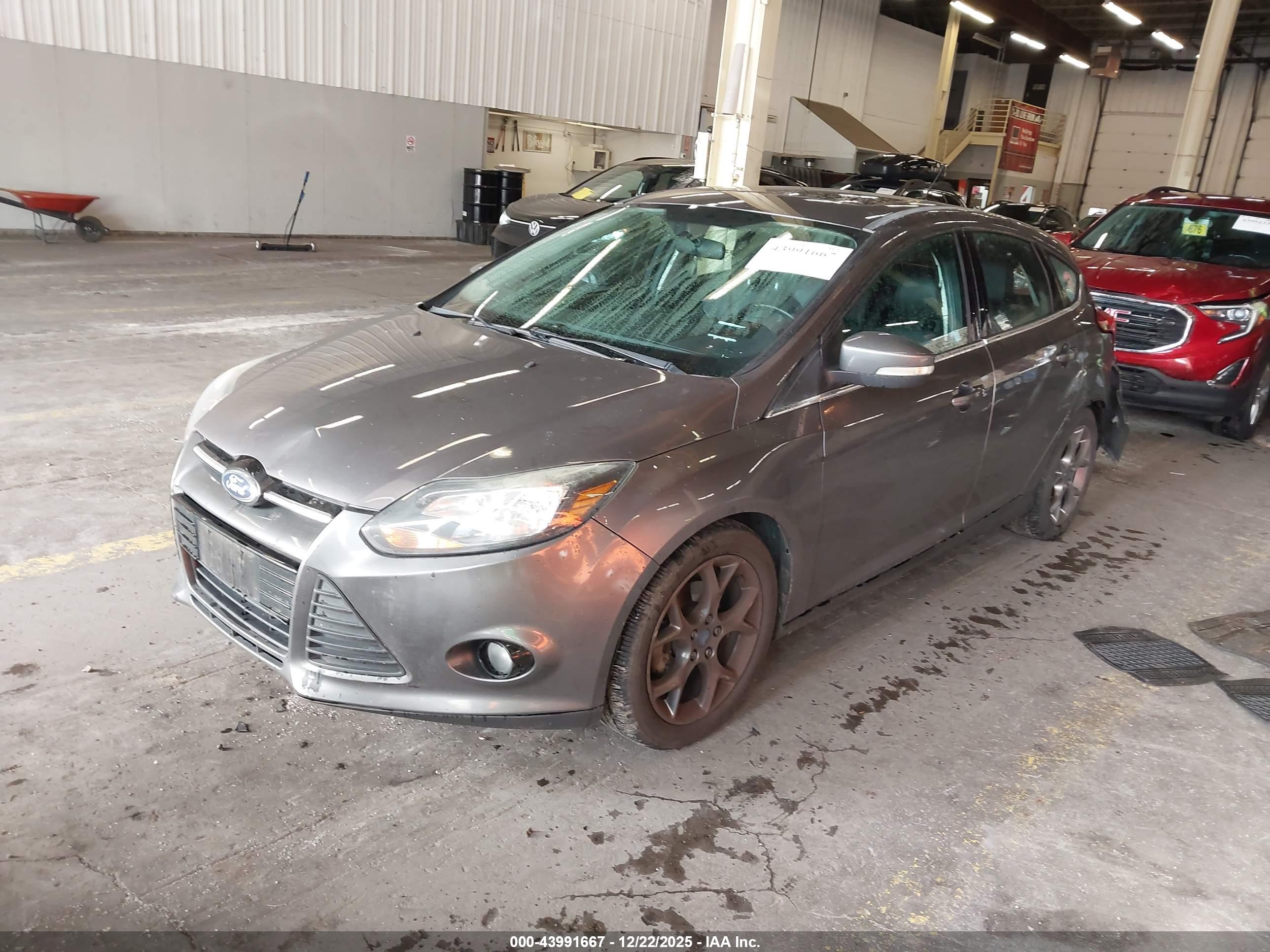 FORD FOCUS image 2